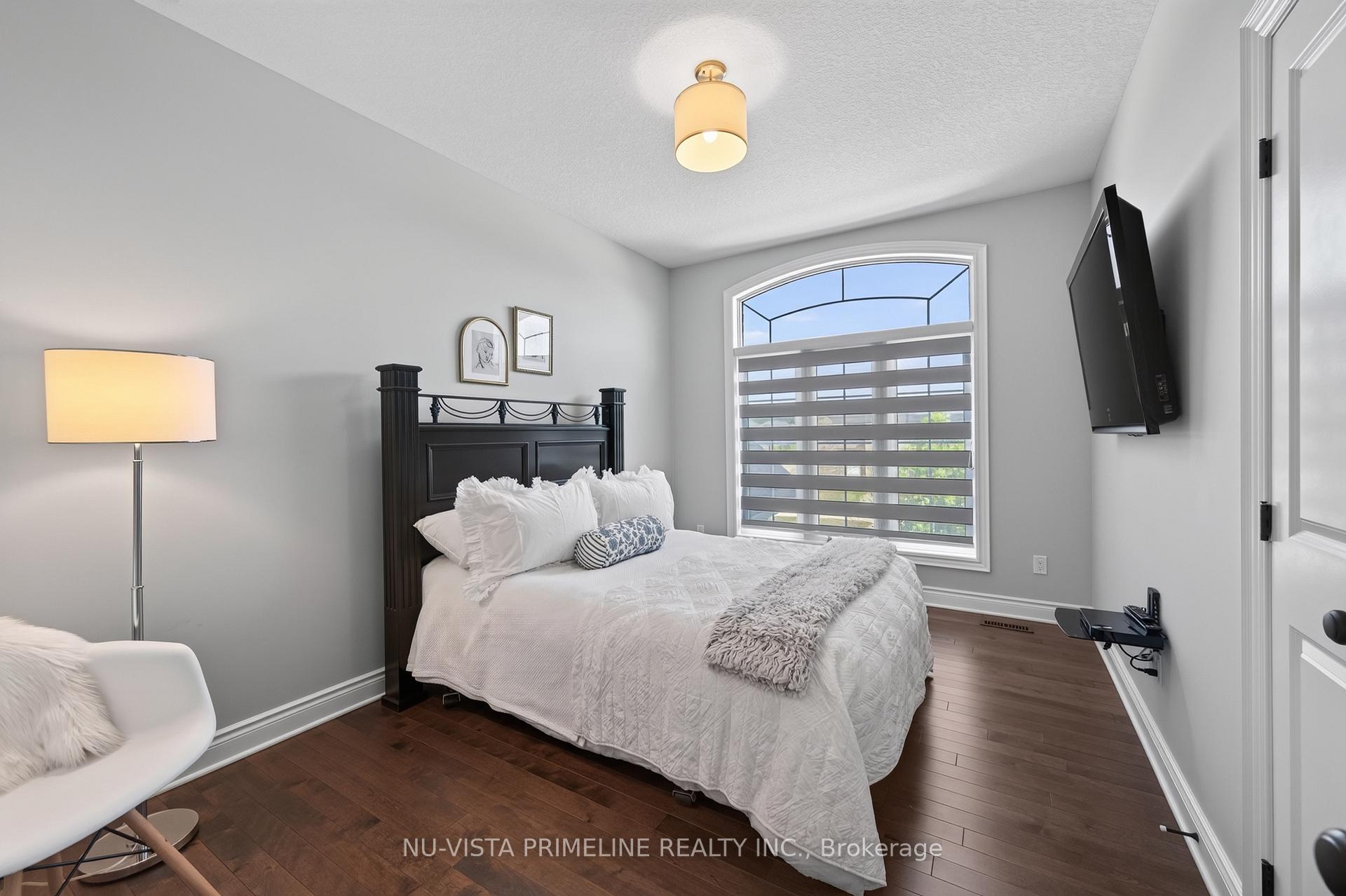 Photo 49 of 2330 Dauncey Crescent, London, North B — HOMEH