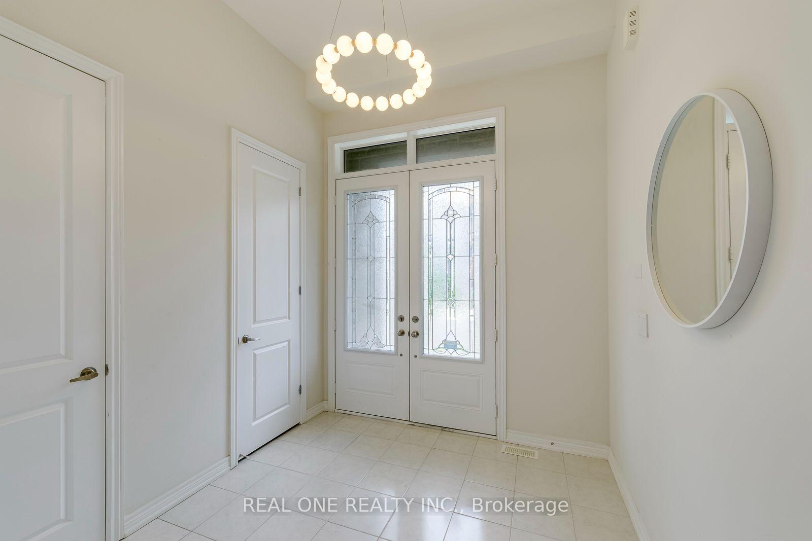 Photo 4 of 140 Zachary Crescent, Oakville, Glenorchy — HOMEH