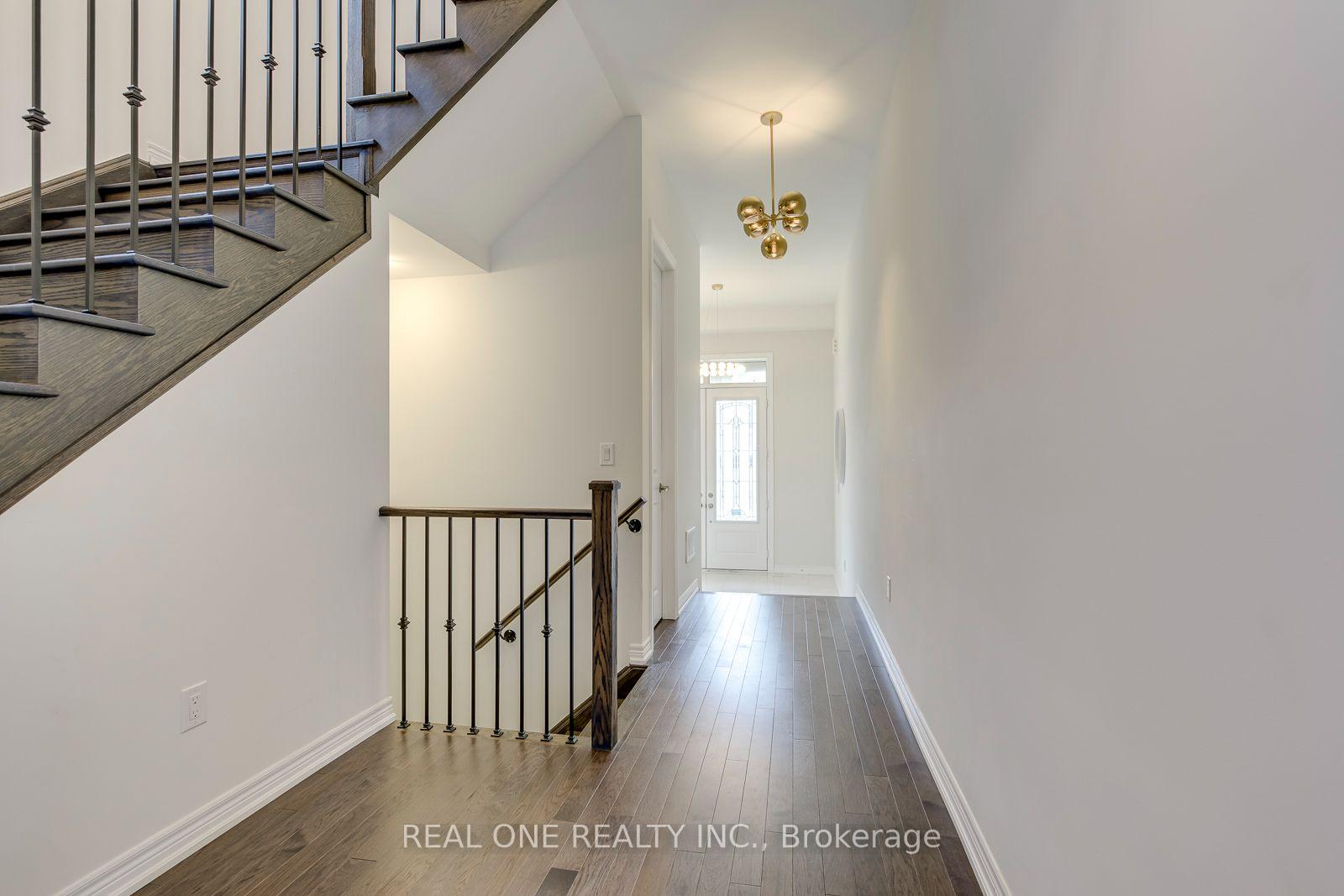Photo 5 of 140 Zachary Crescent, Oakville, Glenorchy — HOMEH