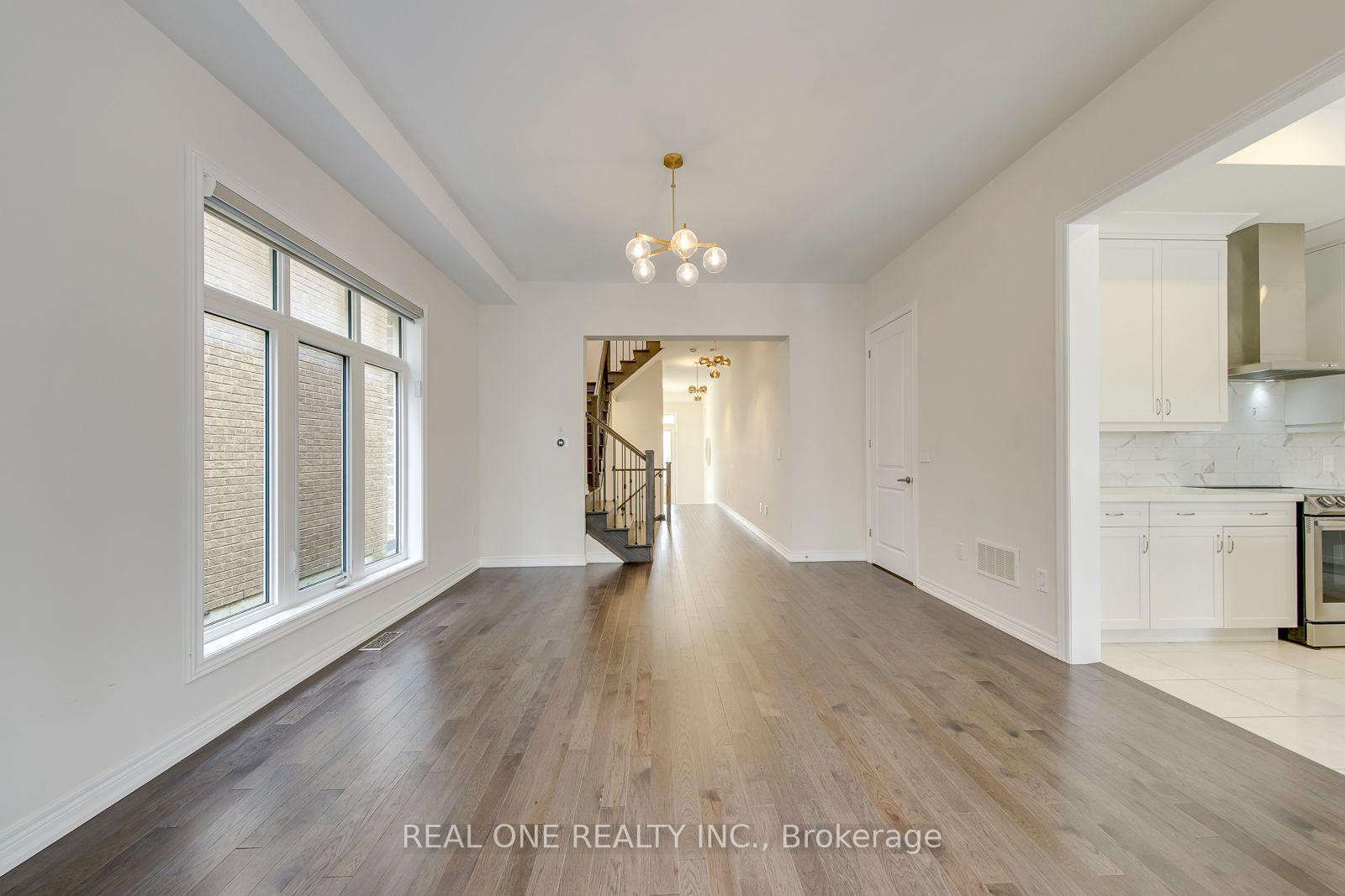 Photo 8 of 140 Zachary Crescent, Oakville, Glenorchy — HOMEH