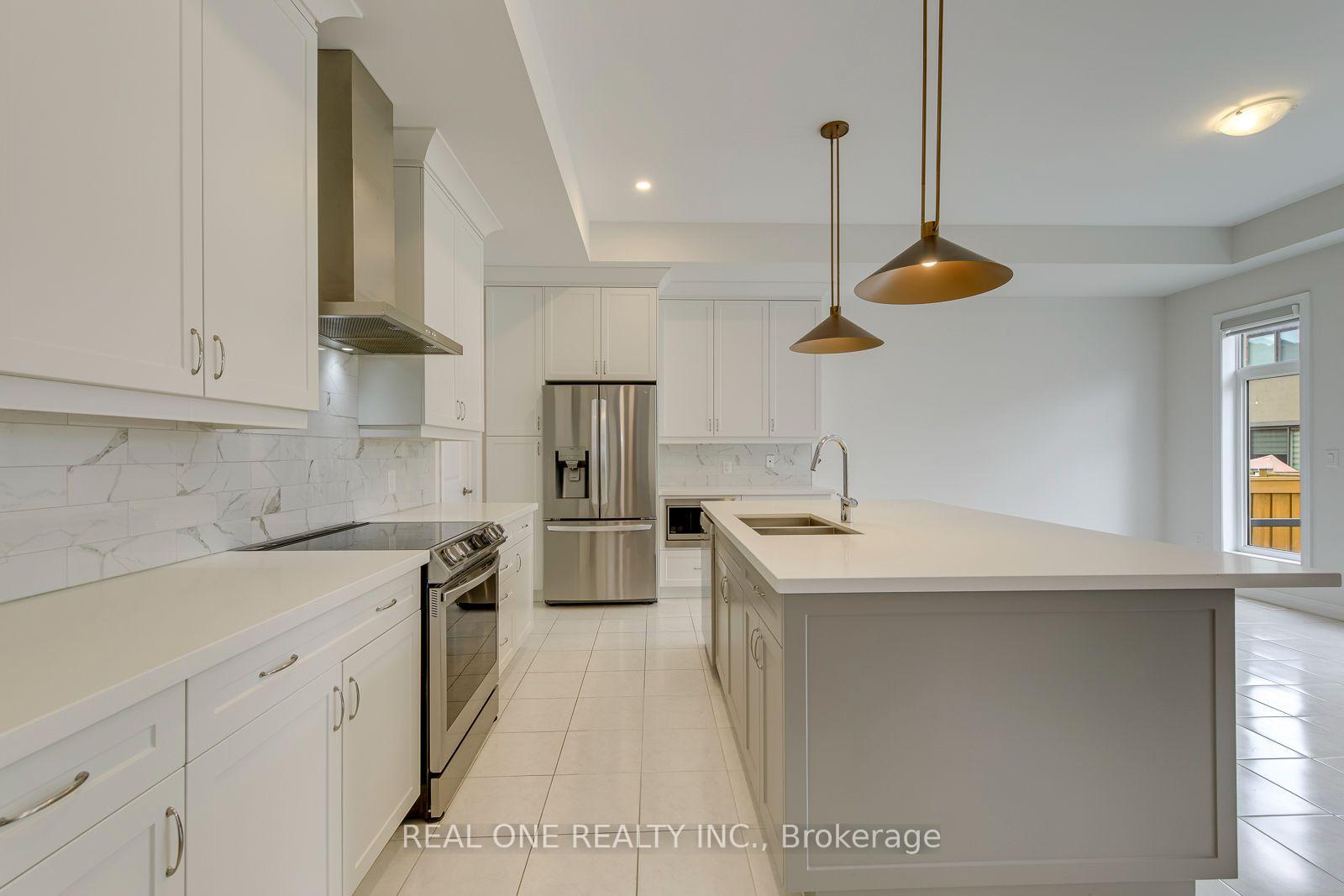 Photo 18 of 140 Zachary Crescent, Oakville, Glenorchy — HOMEH