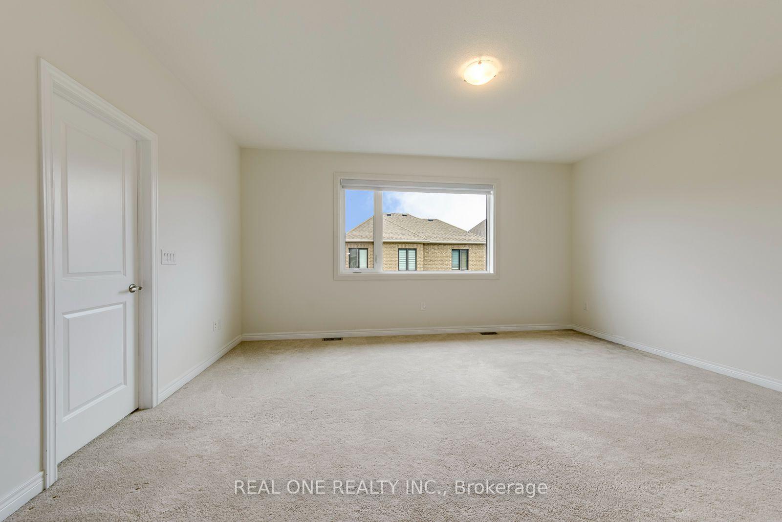Photo 26 of 140 Zachary Crescent, Oakville, Glenorchy — HOMEH