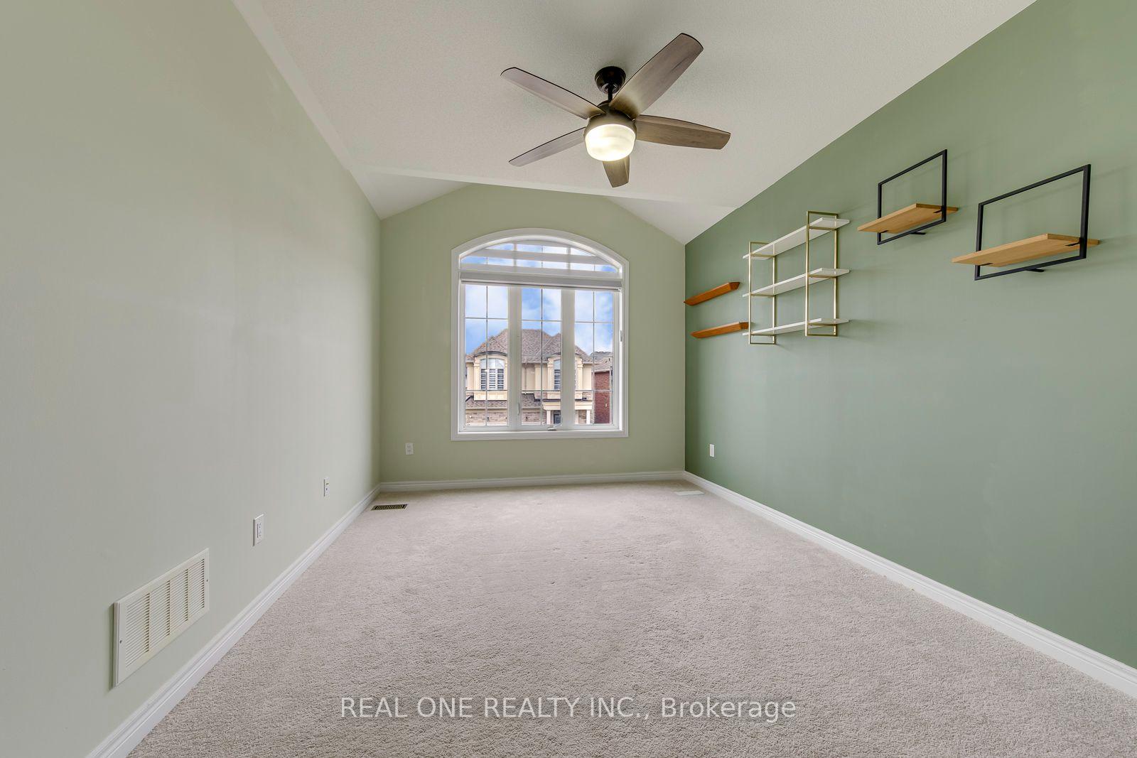 Photo 36 of 140 Zachary Crescent, Oakville, Glenorchy — HOMEH