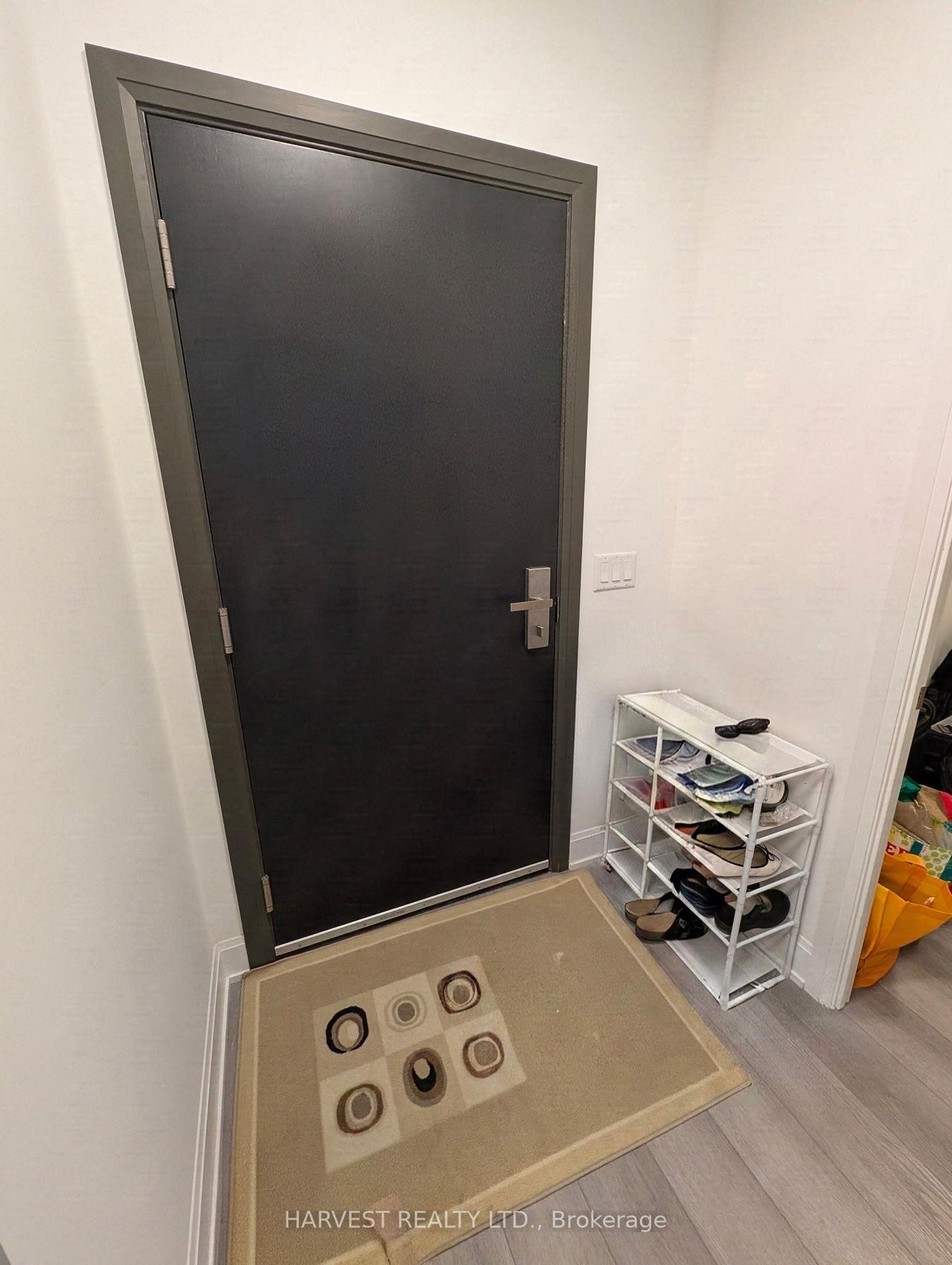 Photo 3 of Unit 311, 8 Water Walk Drive, Markham, Unionville — HOMEH