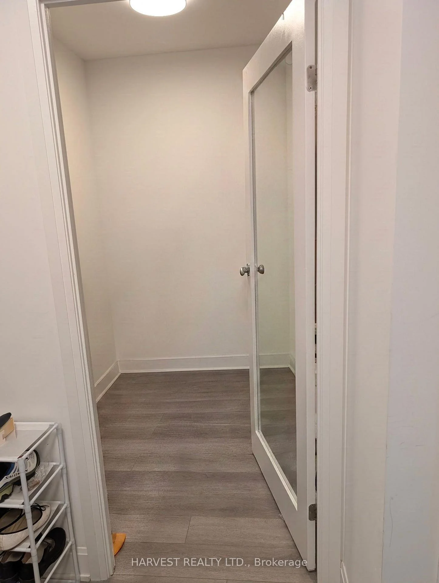 Photo 8 of Unit 311, 8 Water Walk Drive, Markham, Unionville — HOMEH
