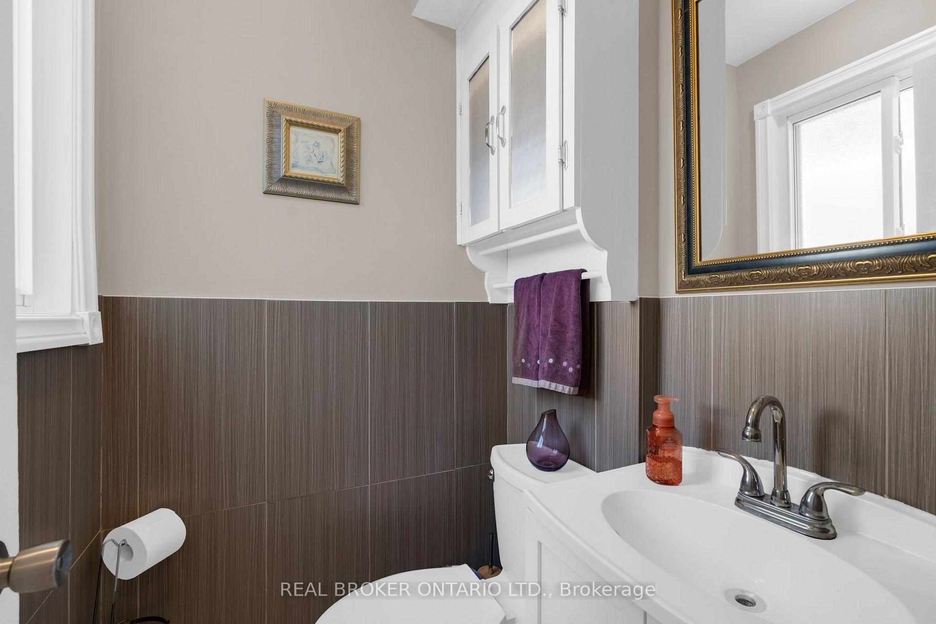 Photo 17 of 40 Farmingdale Crescent, Barrie, Cundles East — HOMEH