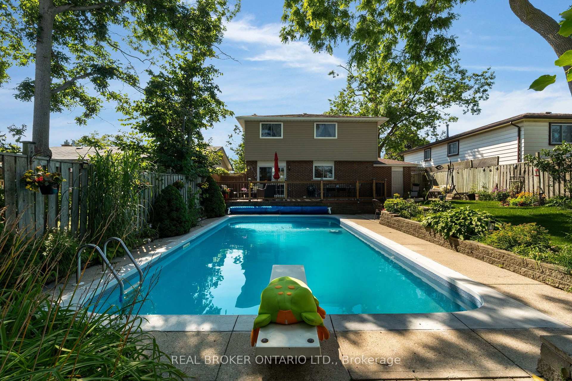 Photo 40 of 40 Farmingdale Crescent, Barrie, Cundles East — HOMEH