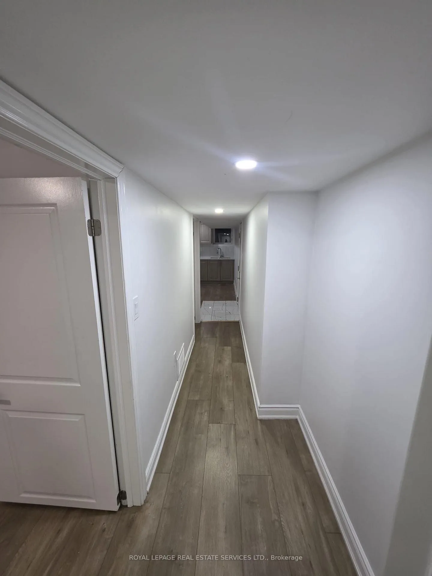 Photo 4 of Unit Basement, 4264 Brandon Gate Drive, Mississauga, Malton — HOMEH
