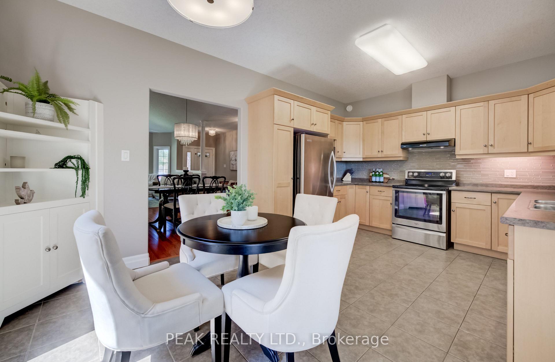 Photo 15 of Unit 36, 24 Thimbleberry Cross, Wilmot, New Hamburg — HOMEH
