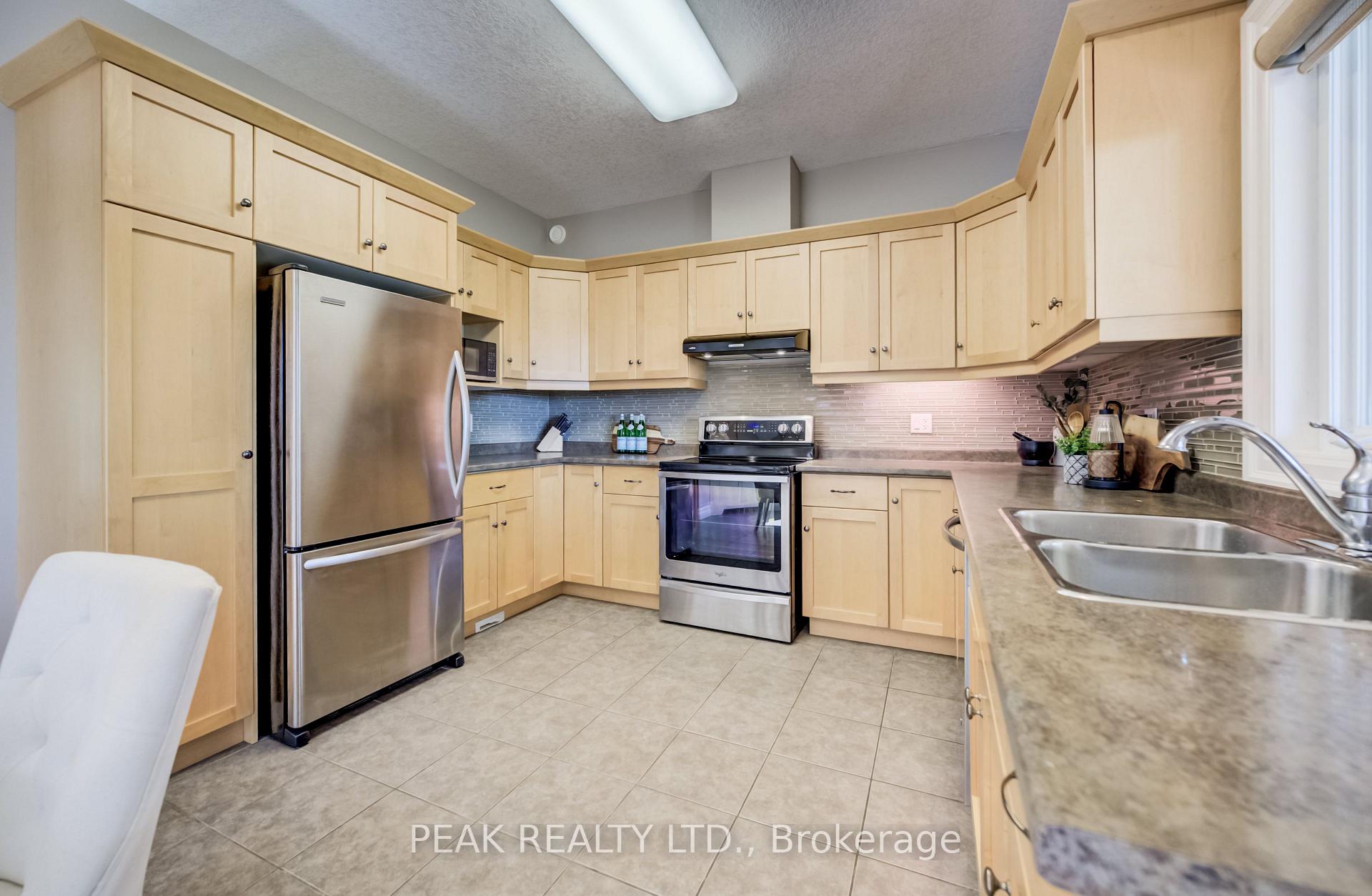 Photo 16 of Unit 36, 24 Thimbleberry Cross, Wilmot, New Hamburg — HOMEH