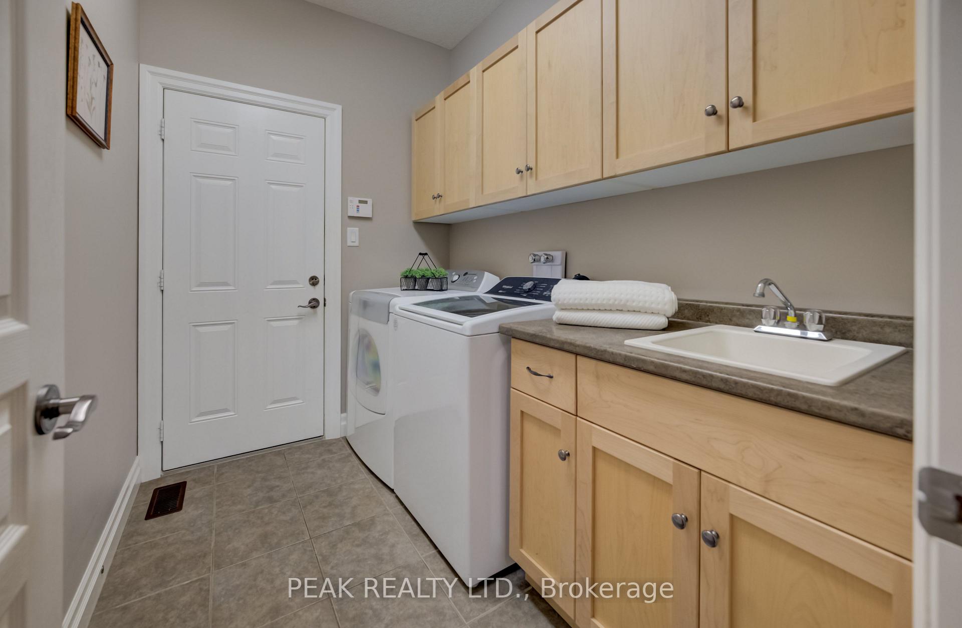 Photo 20 of Unit 36, 24 Thimbleberry Cross, Wilmot, New Hamburg — HOMEH