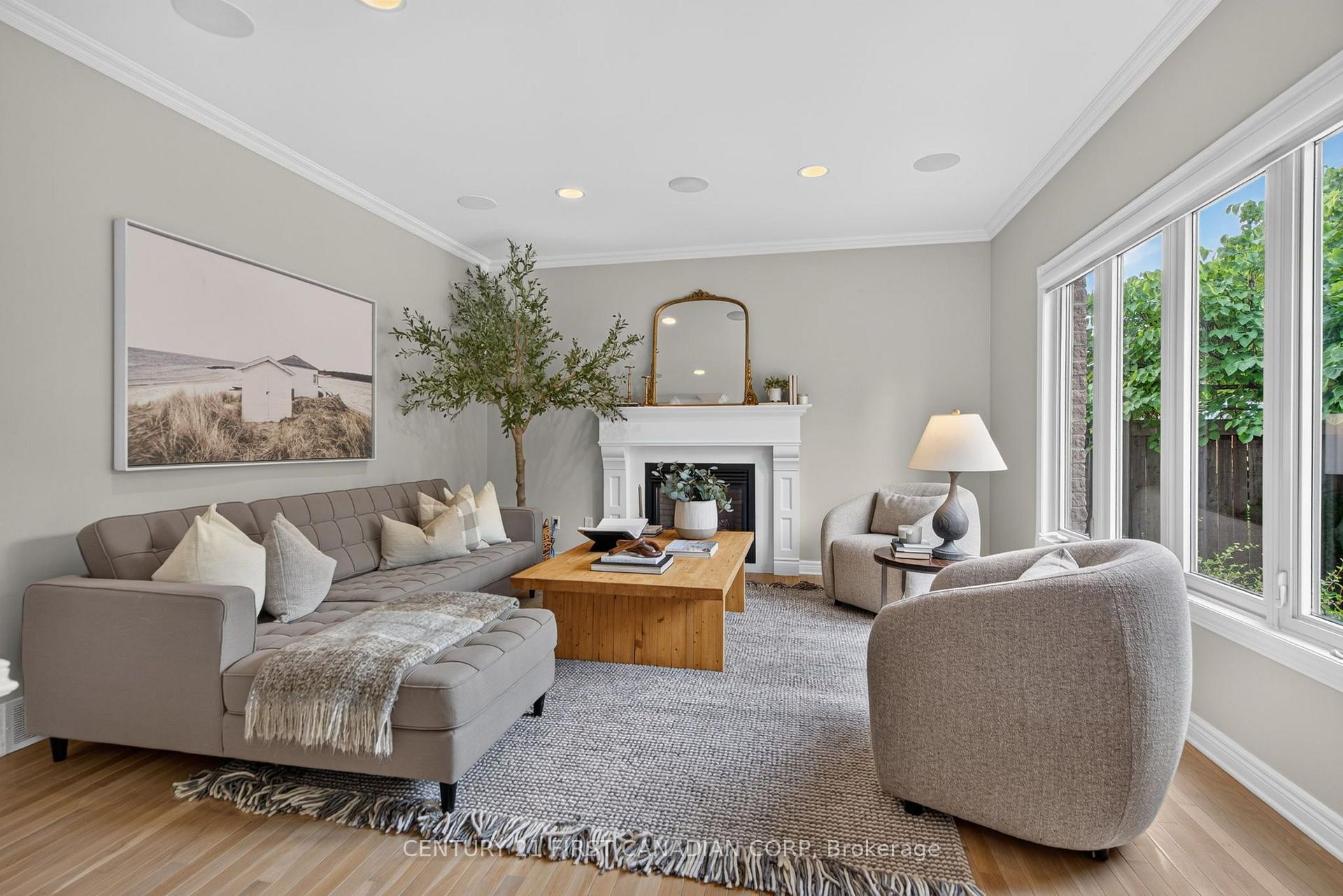 Photo 14 of 1027 Manchester Road, London, North L — HOMEH