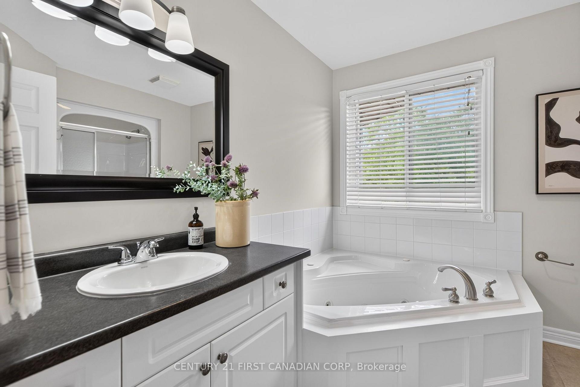 Photo 20 of 1027 Manchester Road, London, North L — HOMEH