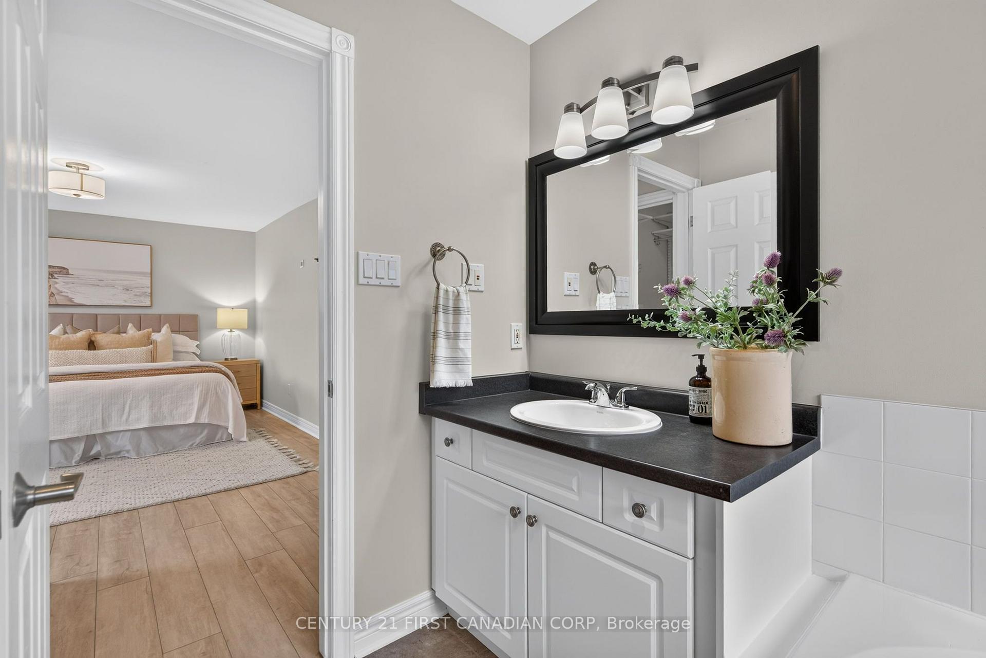 Photo 22 of 1027 Manchester Road, London, North L — HOMEH