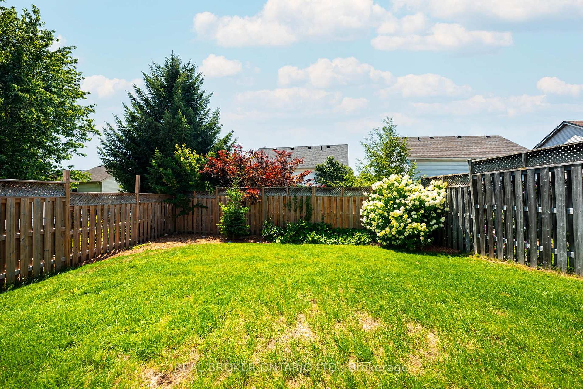 Photo 3 of 83 Biscayne Crescent, Orangeville — HOMEH