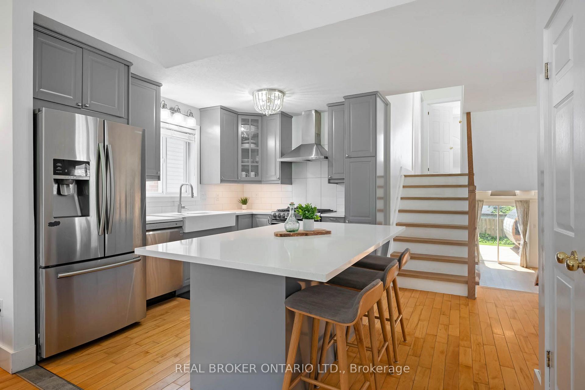 Photo 13 of 83 Biscayne Crescent, Orangeville — HOMEH
