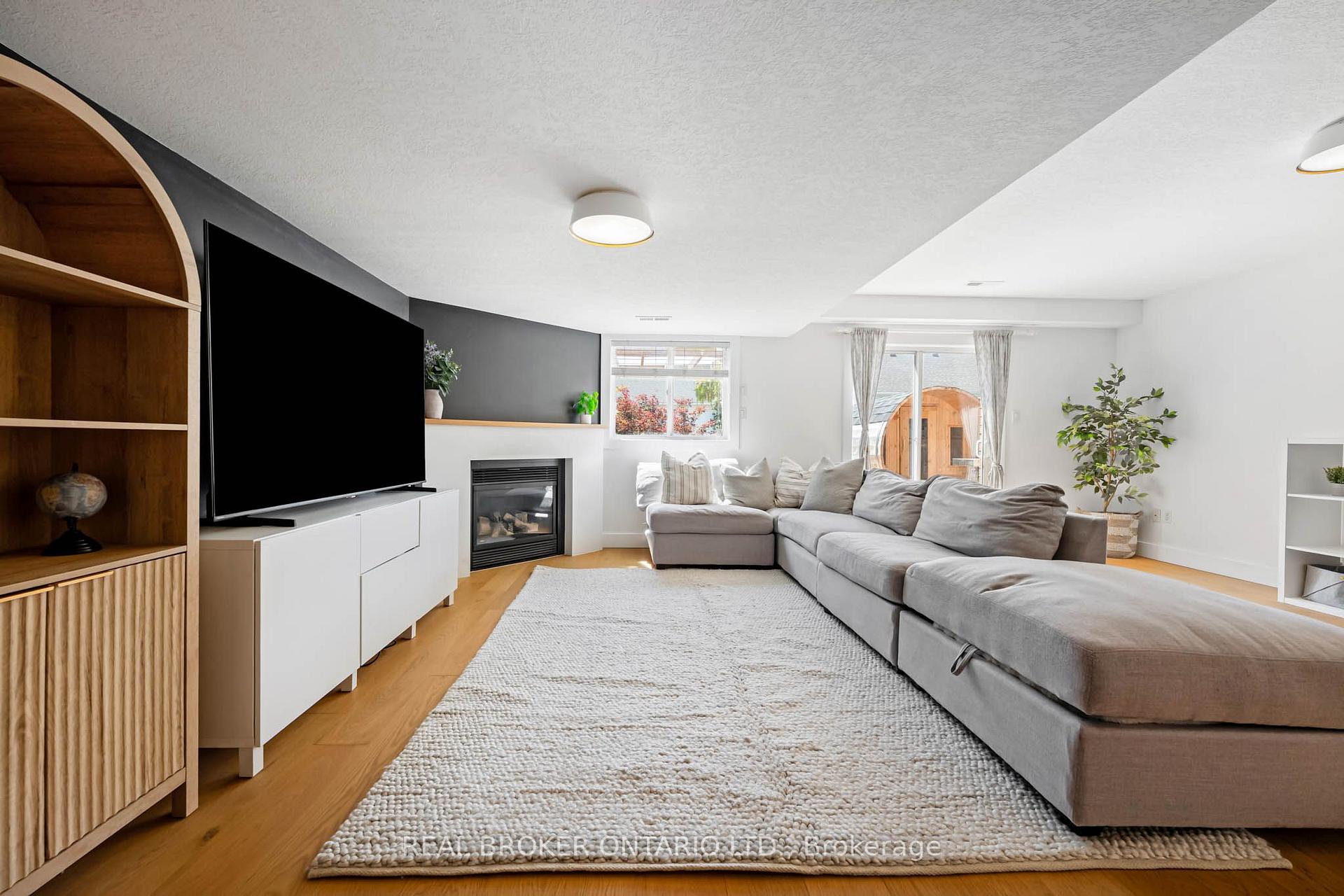 Photo 30 of 83 Biscayne Crescent, Orangeville — HOMEH