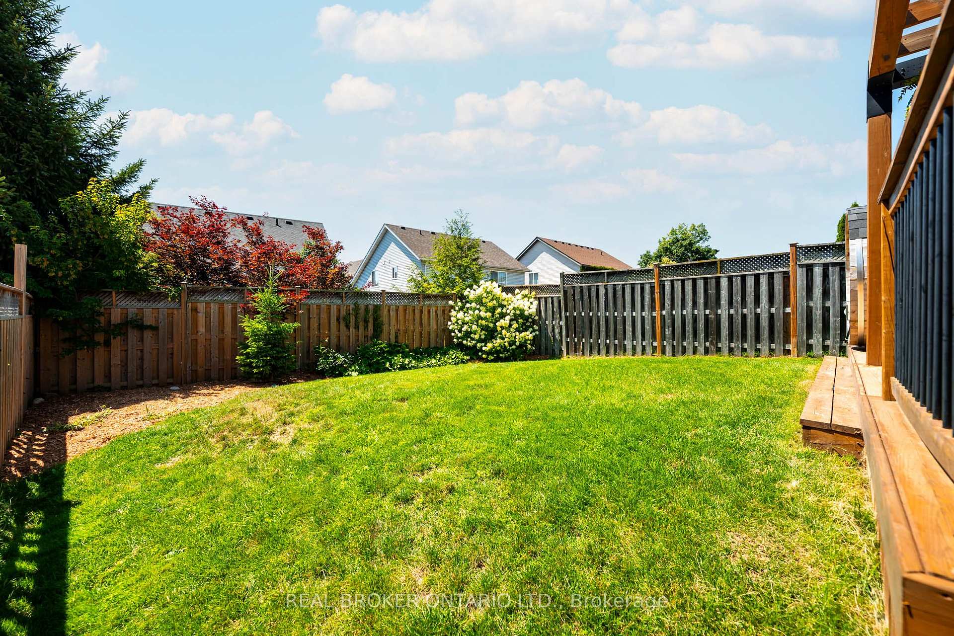 Photo 4 of 83 Biscayne Crescent, Orangeville — HOMEH