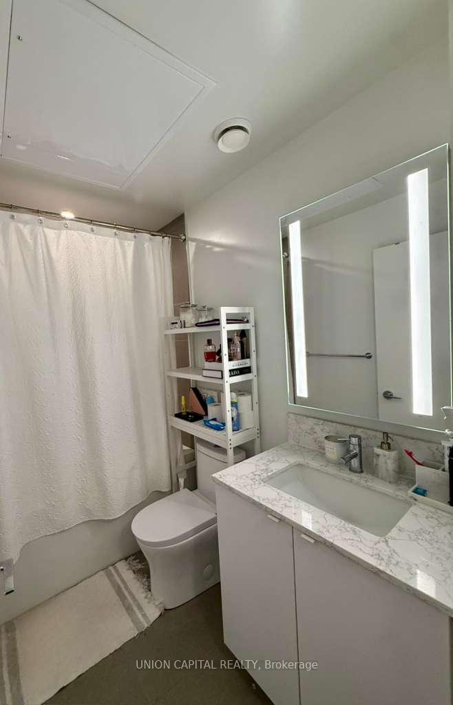 Photo 11 of Unit 818, 95 Bathurst Street, Toronto, Waterfront Communities — HOMEH