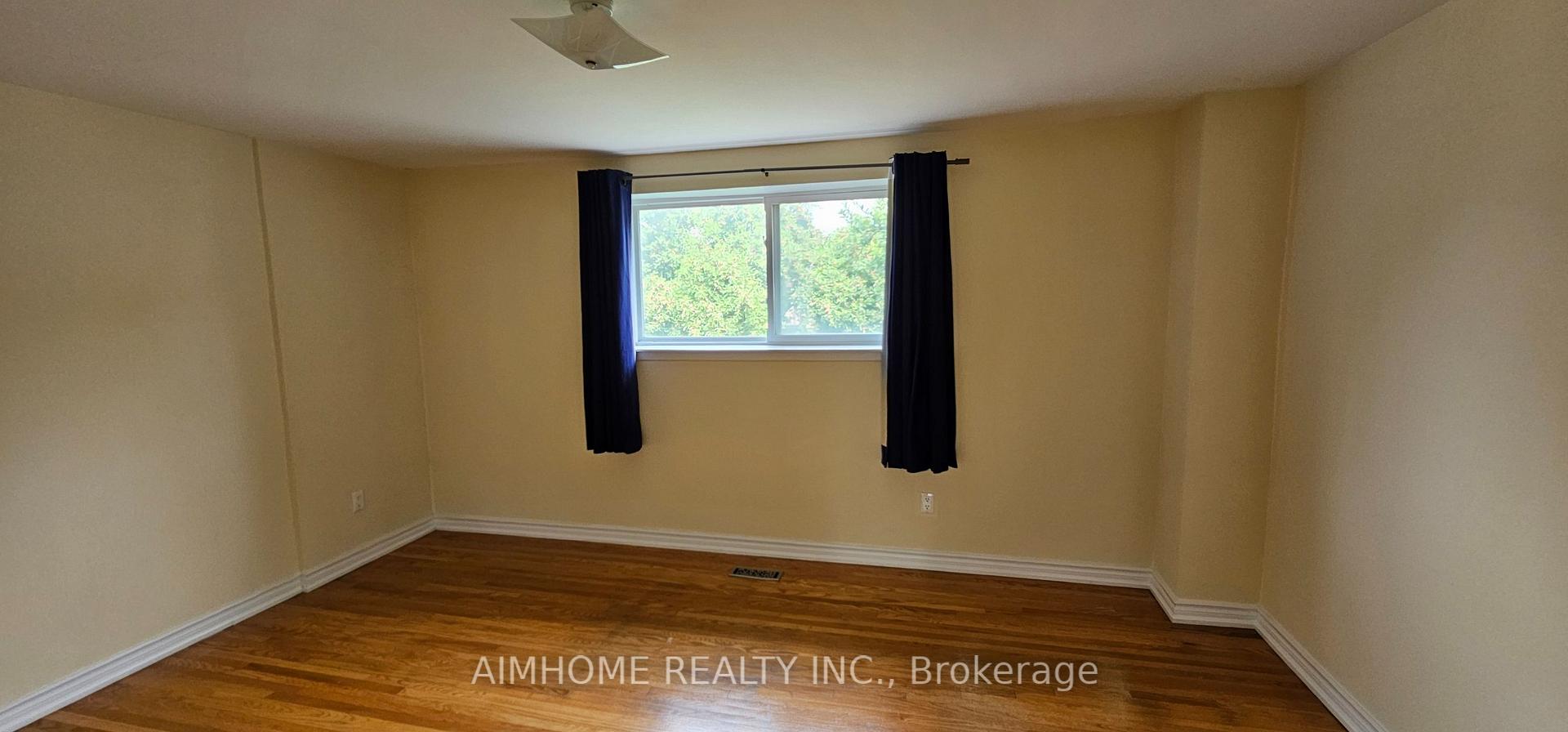 Photo 8 of Unit 6, 8 Liszt Gate, North York, Hillcrest Village — HOMEH