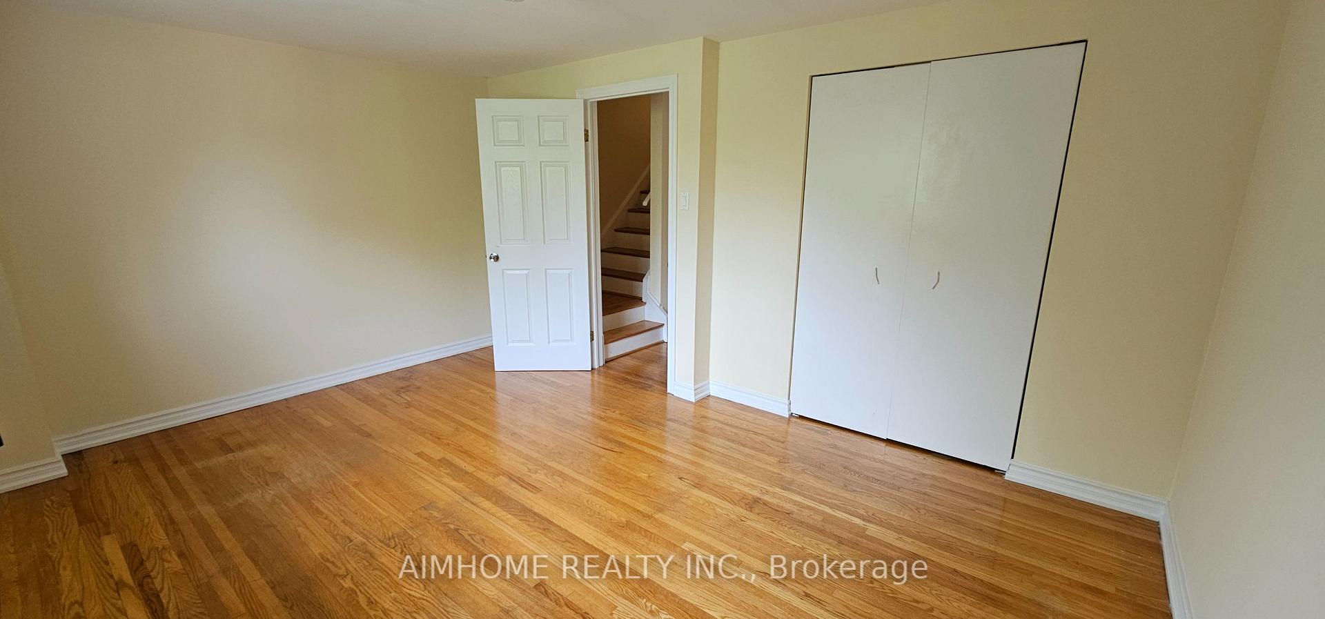 Photo 9 of Unit 6, 8 Liszt Gate, North York, Hillcrest Village — HOMEH