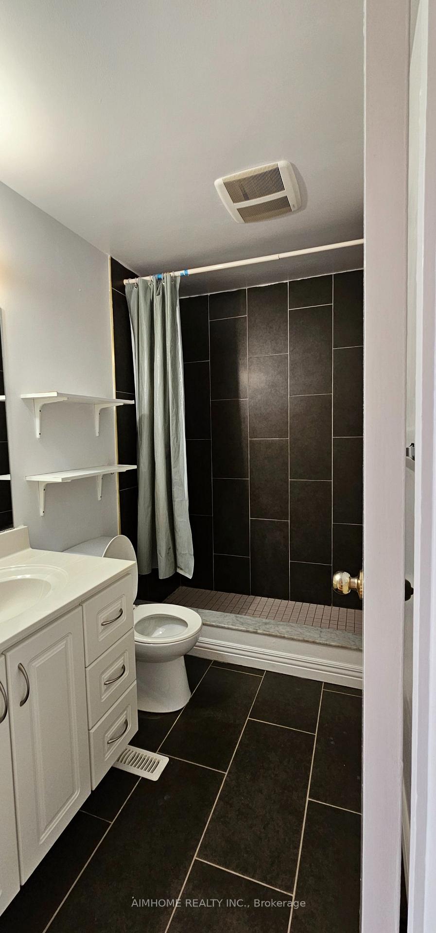 Photo 14 of Unit 6, 8 Liszt Gate, North York, Hillcrest Village — HOMEH