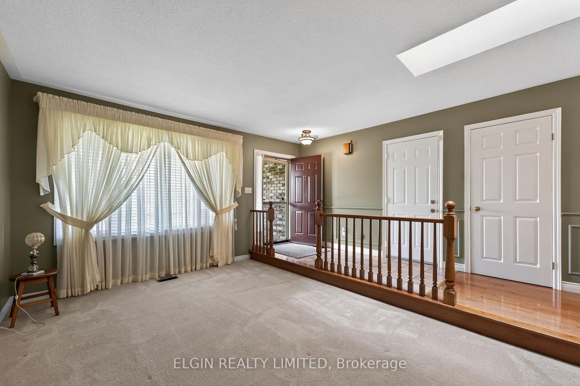 Photo 2 of 108 Manor Road, St. Thomas — HOMEH