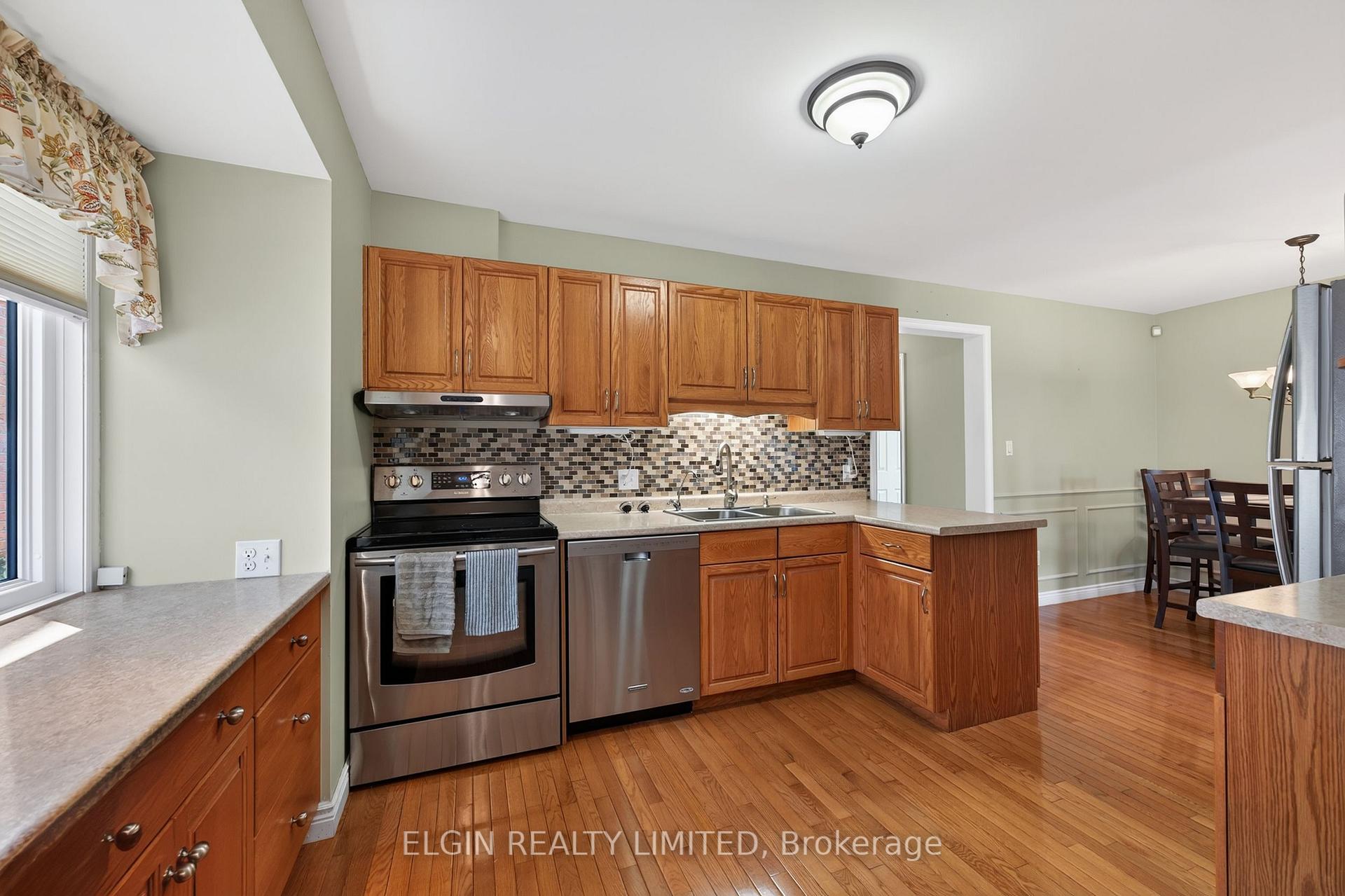Photo 3 of 108 Manor Road, St. Thomas — HOMEH