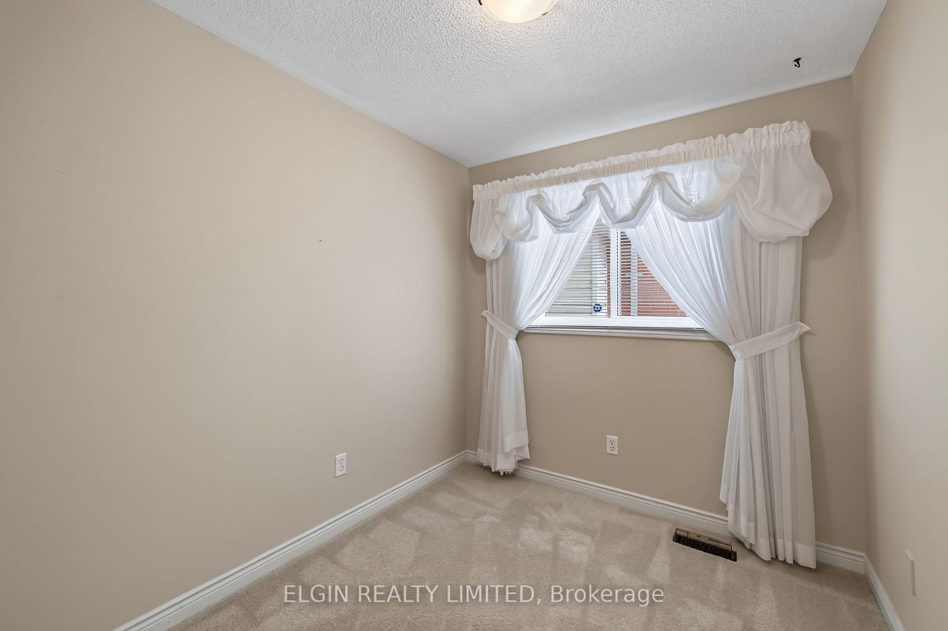 Photo 17 of 108 Manor Road, St. Thomas — HOMEH