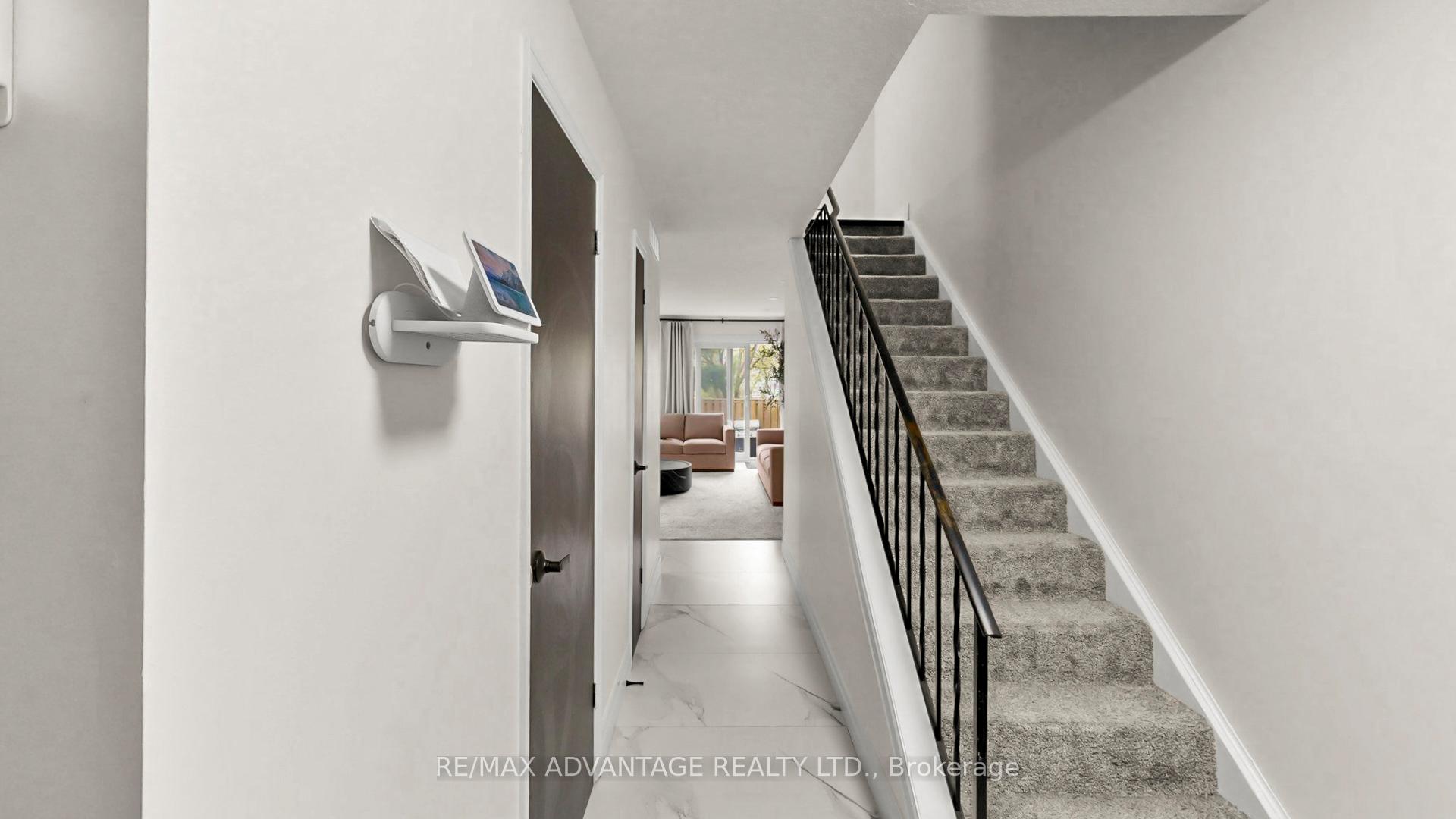Photo 5 of Unit 67, 476 Wilkins Street, London, South R — HOMEH