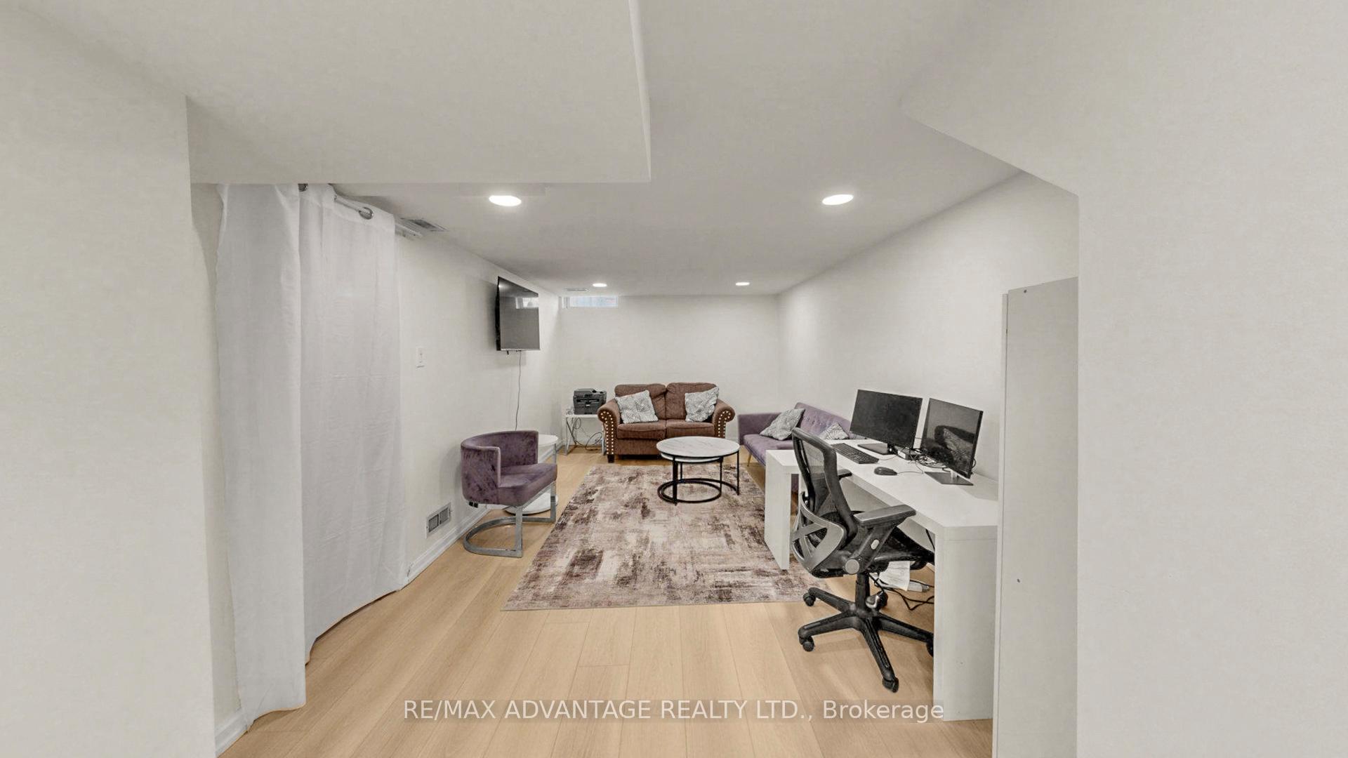 Photo 31 of Unit 67, 476 Wilkins Street, London, South R — HOMEH