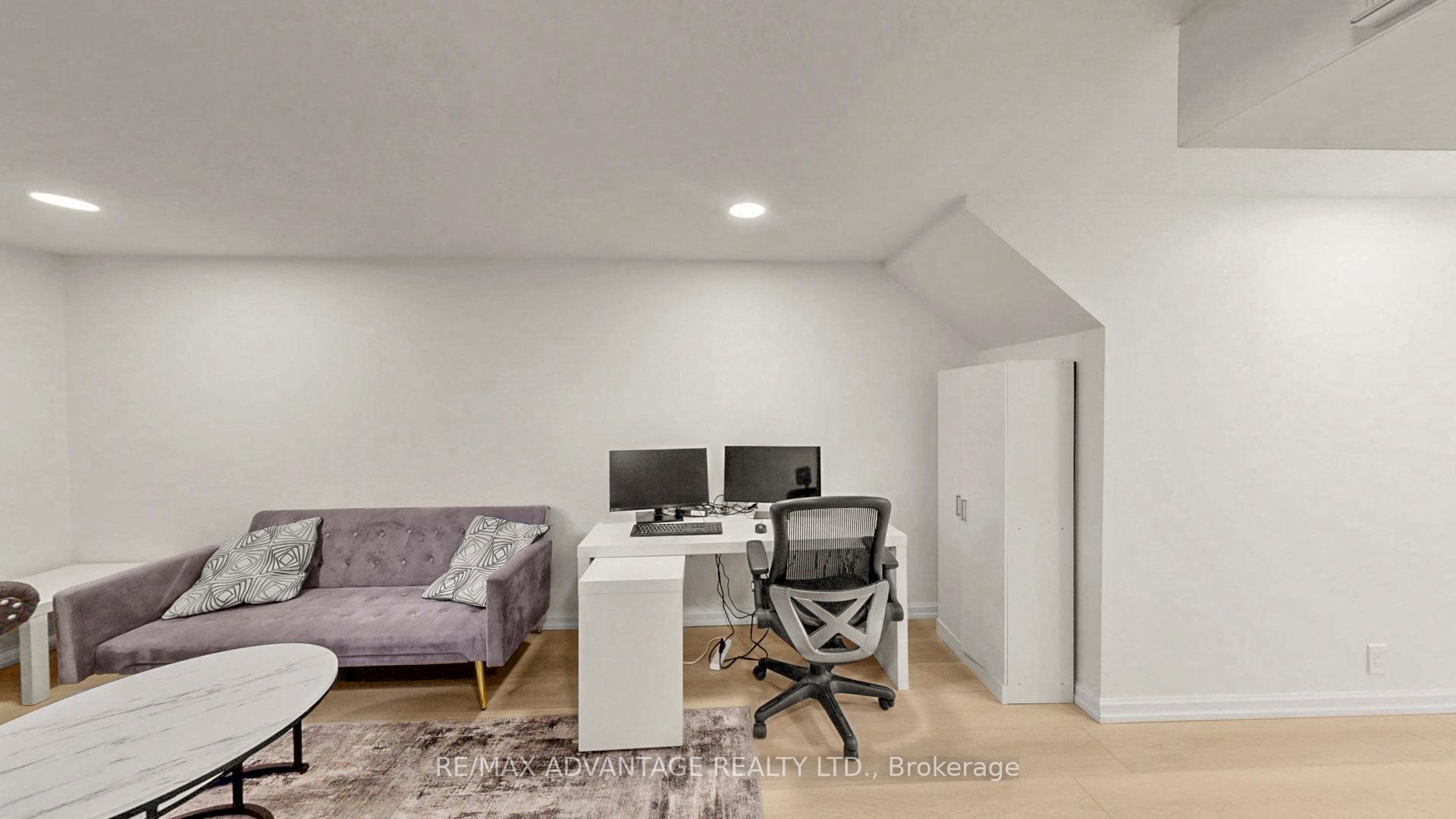 Photo 32 of Unit 67, 476 Wilkins Street, London, South R — HOMEH