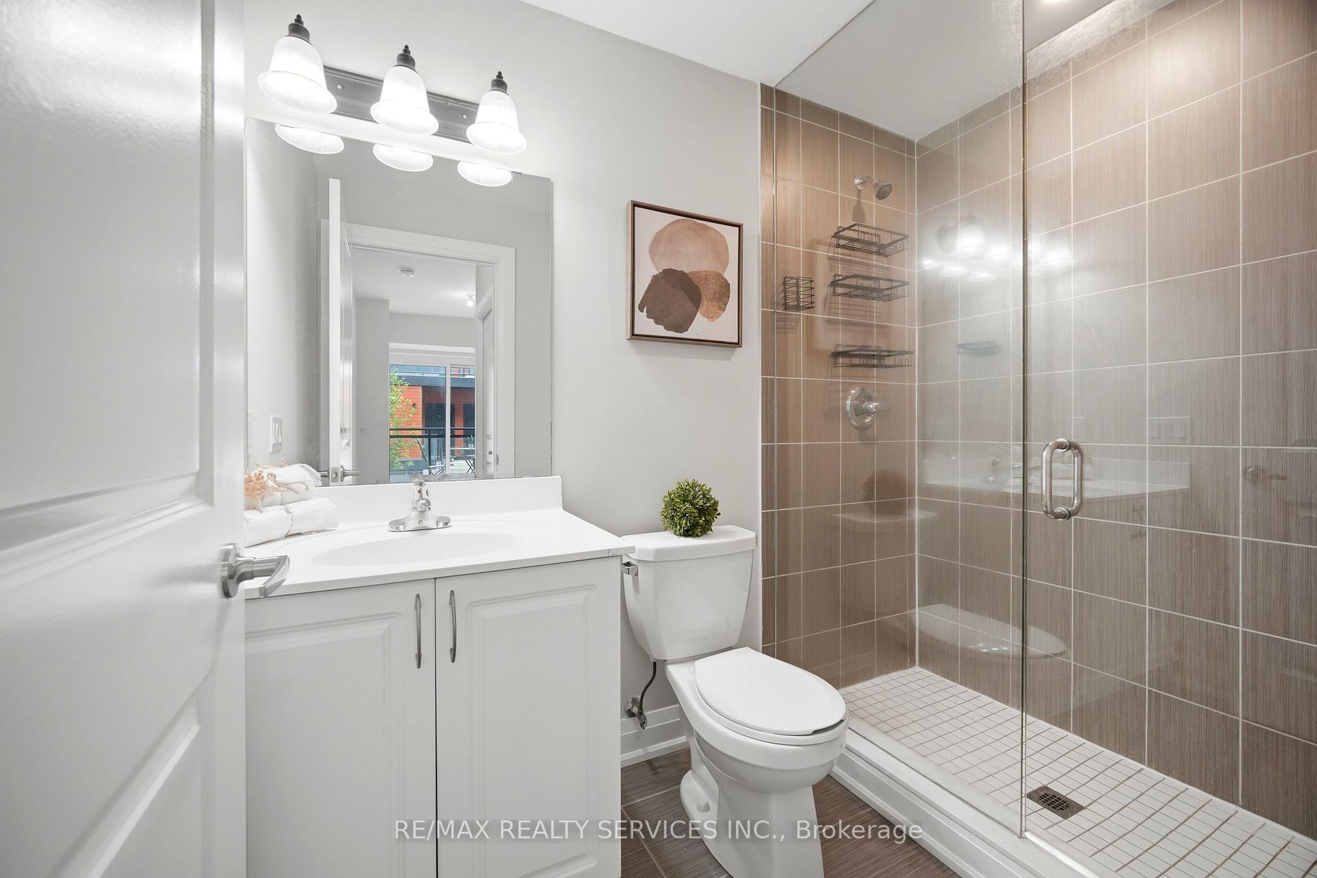Photo 29 of Unit 302, 26 Coles Avenue, Vaughan, Vaughan Grove — HOMEH
