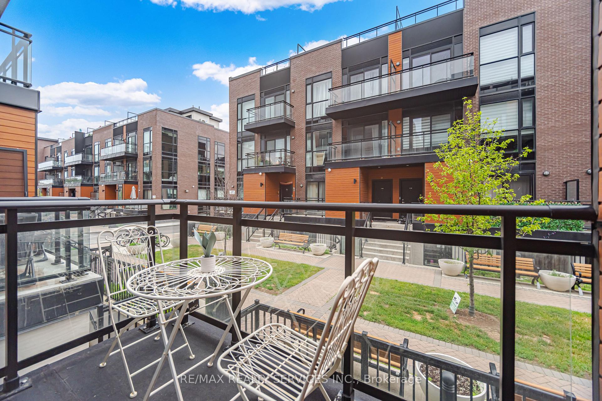 Photo 31 of Unit 302, 26 Coles Avenue, Vaughan, Vaughan Grove — HOMEH