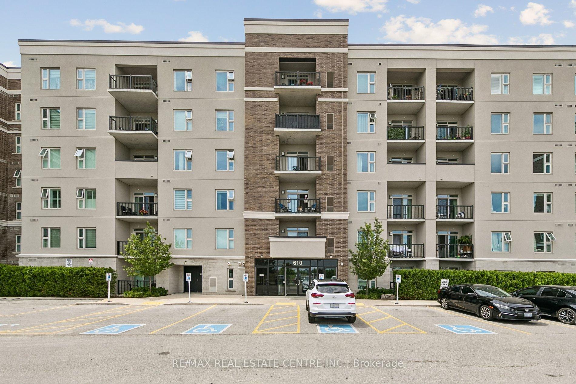 Front of Unit 102, 610 Farmstead Drive