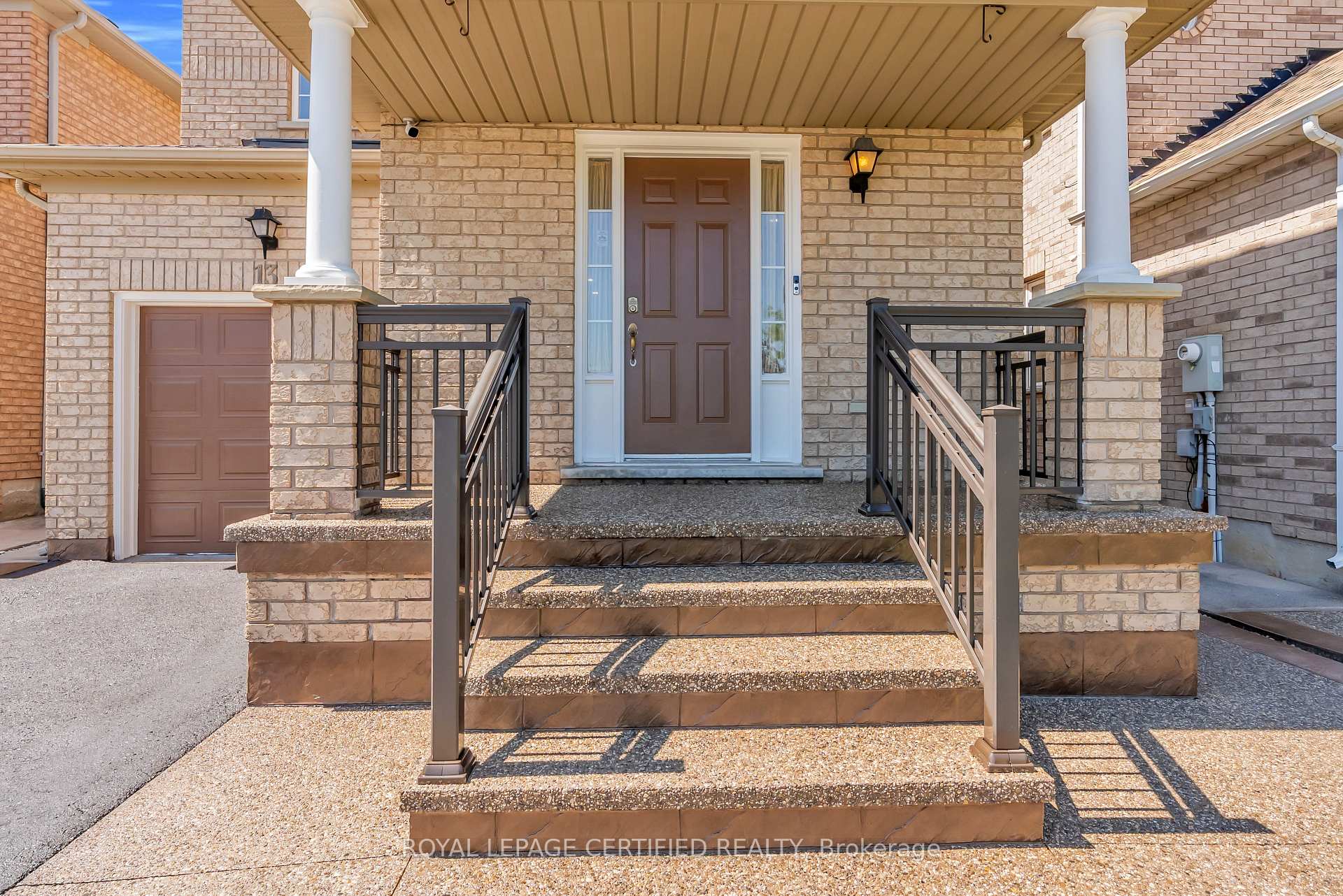 Photo 3 of 13 Heartleaf Crescent, Brampton, Fletcher's Meadow — HOMEH