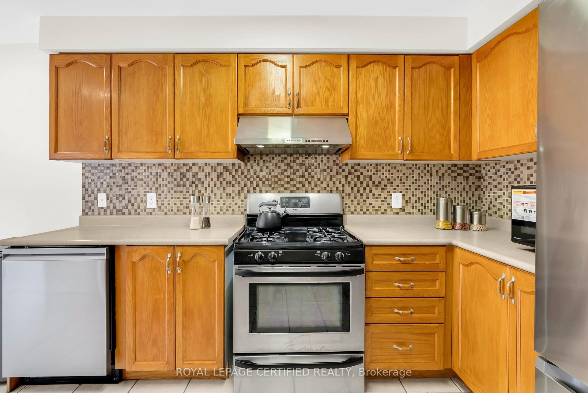 Photo 13 of 13 Heartleaf Crescent, Brampton, Fletcher's Meadow — HOMEH
