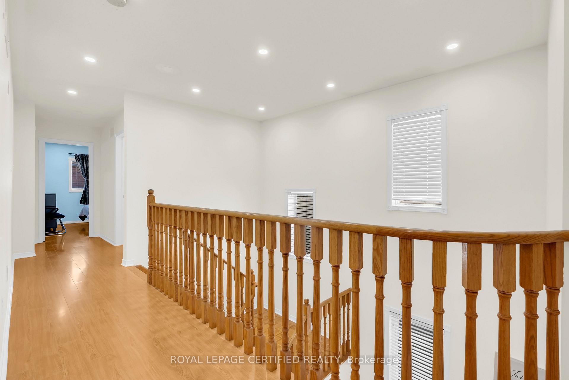 Photo 20 of 13 Heartleaf Crescent, Brampton, Fletcher's Meadow — HOMEH