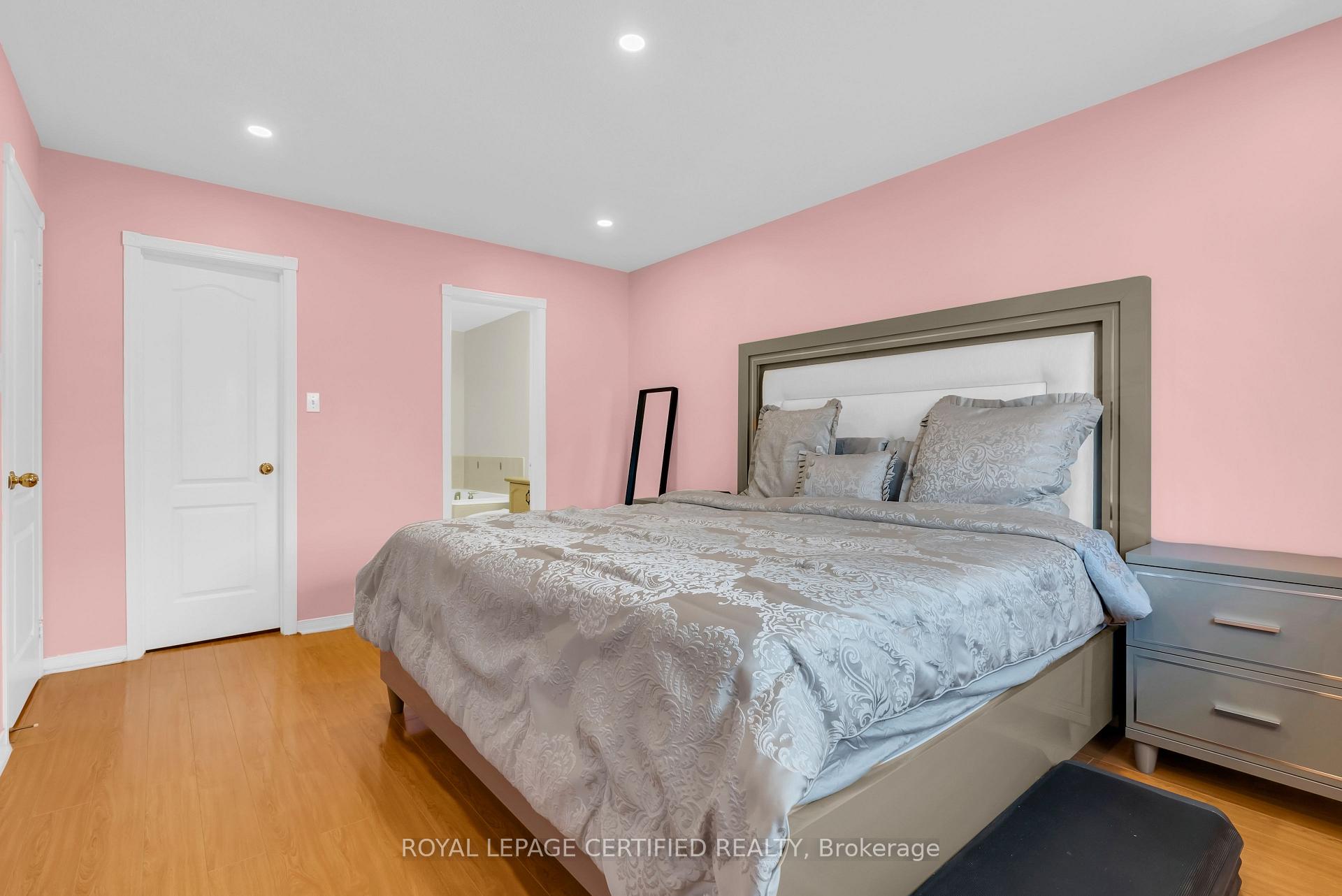 Photo 22 of 13 Heartleaf Crescent, Brampton, Fletcher's Meadow — HOMEH
