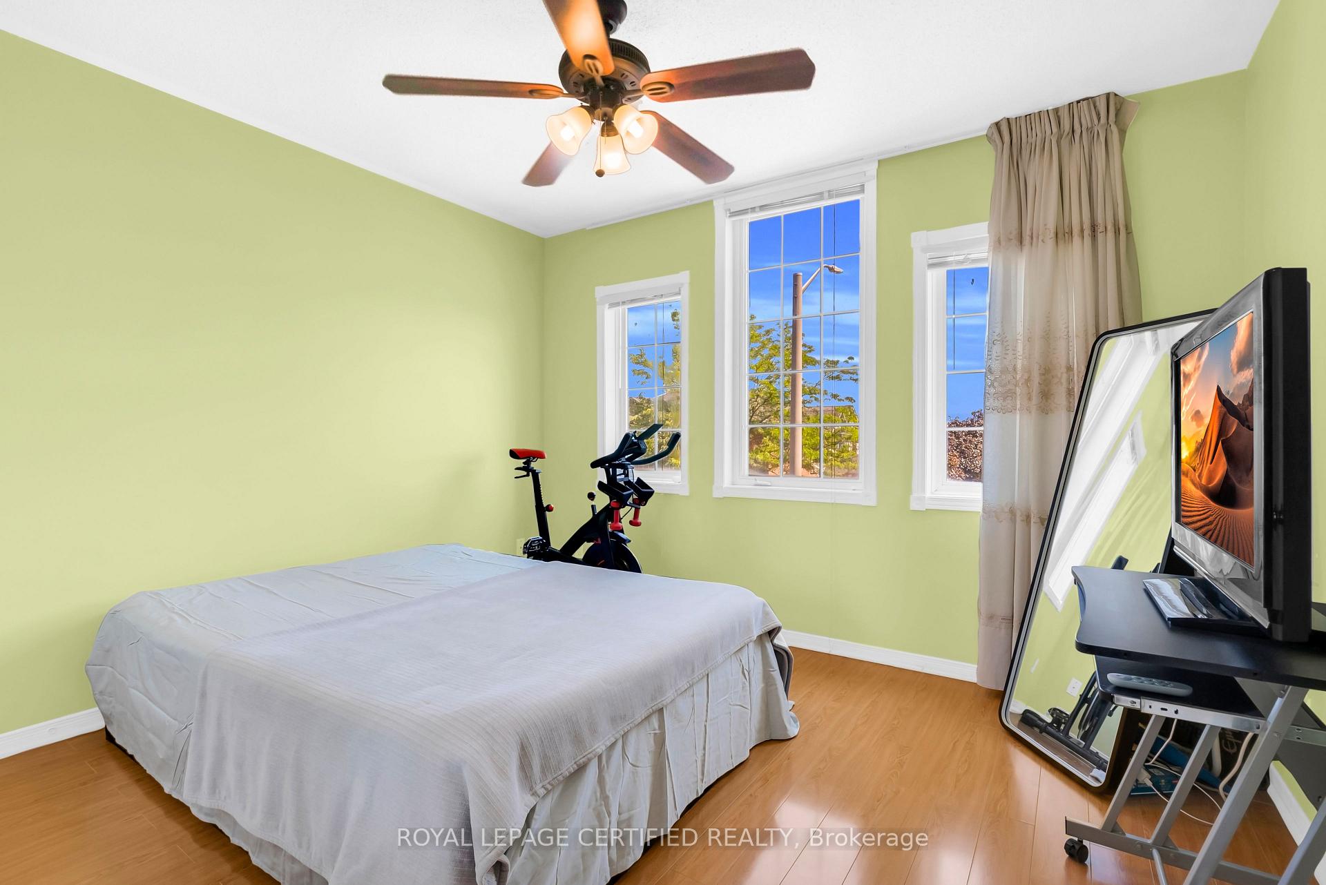 Photo 27 of 13 Heartleaf Crescent, Brampton, Fletcher's Meadow — HOMEH
