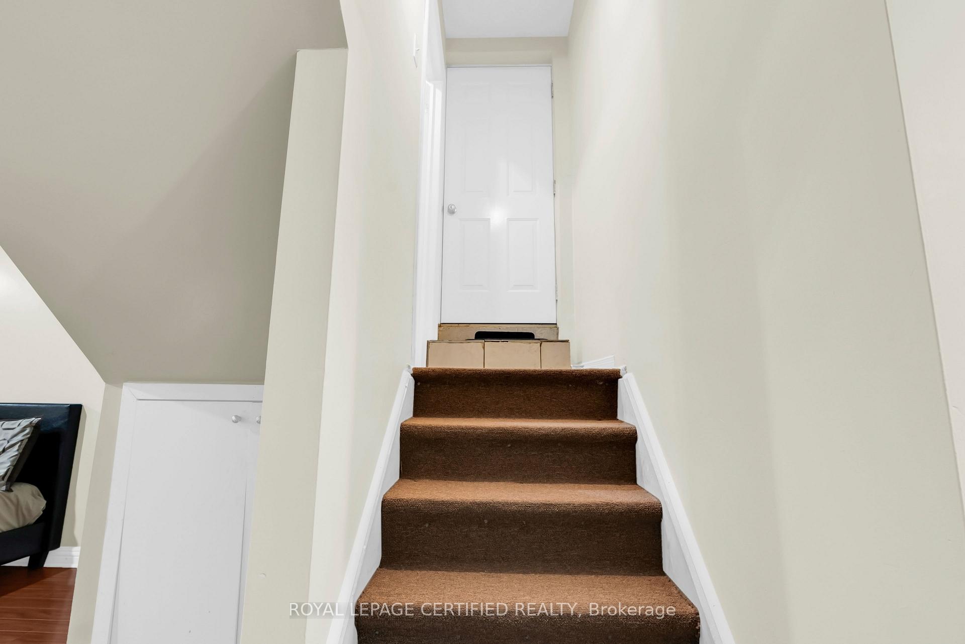 Photo 36 of 13 Heartleaf Crescent, Brampton, Fletcher's Meadow — HOMEH