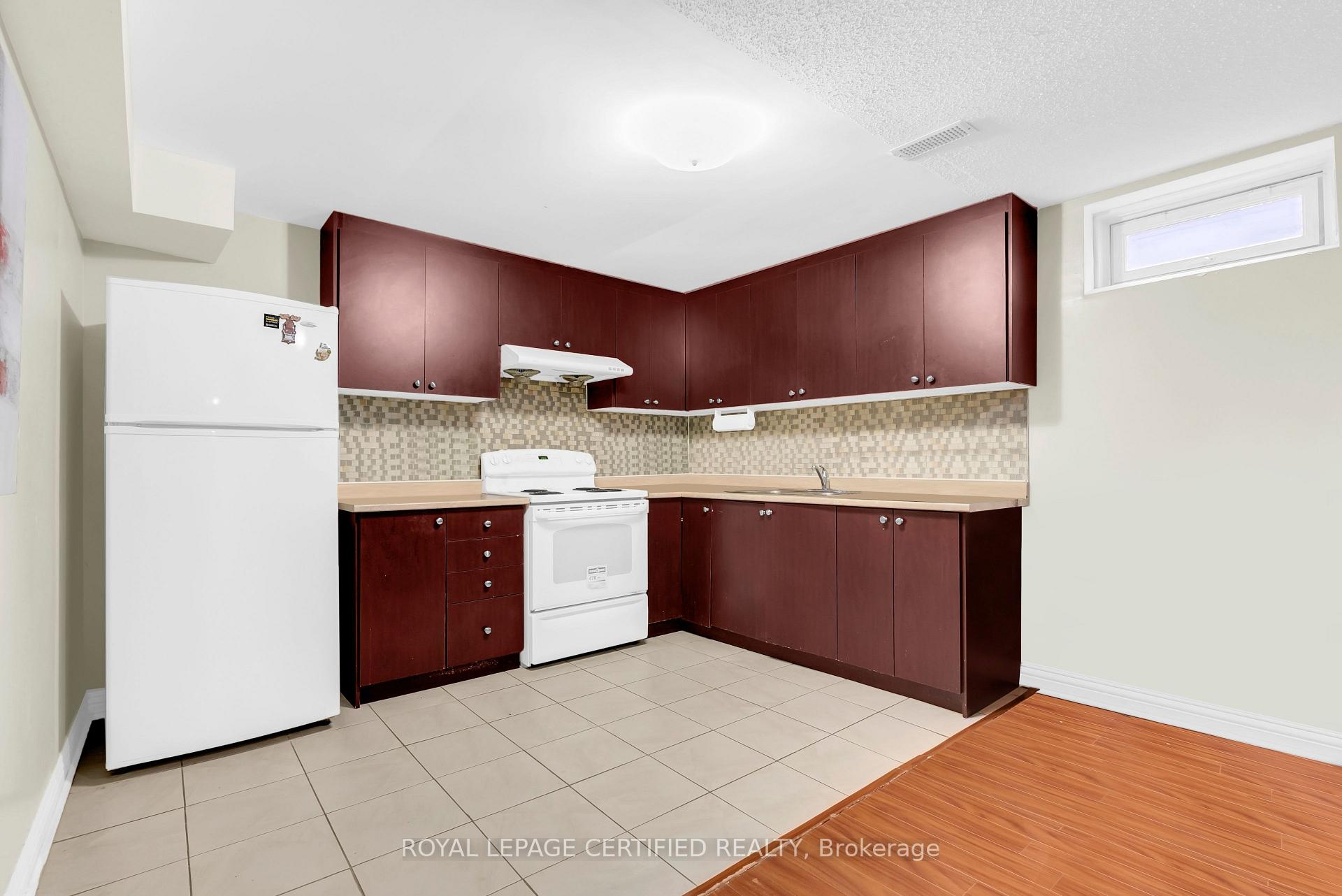 Photo 39 of 13 Heartleaf Crescent, Brampton, Fletcher's Meadow — HOMEH