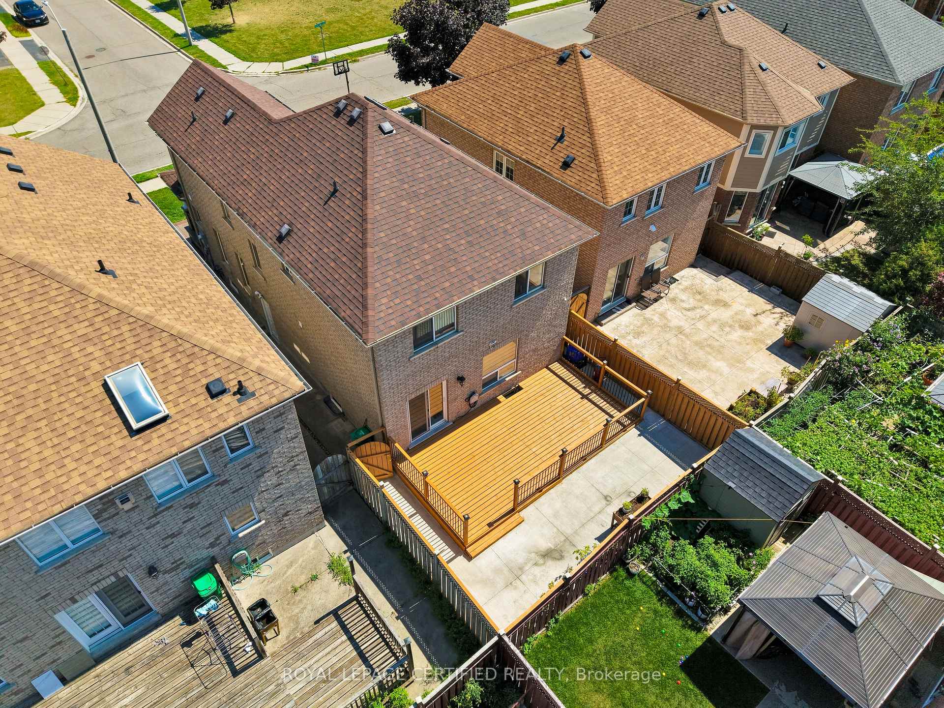 Photo 46 of 13 Heartleaf Crescent, Brampton, Fletcher's Meadow — HOMEH