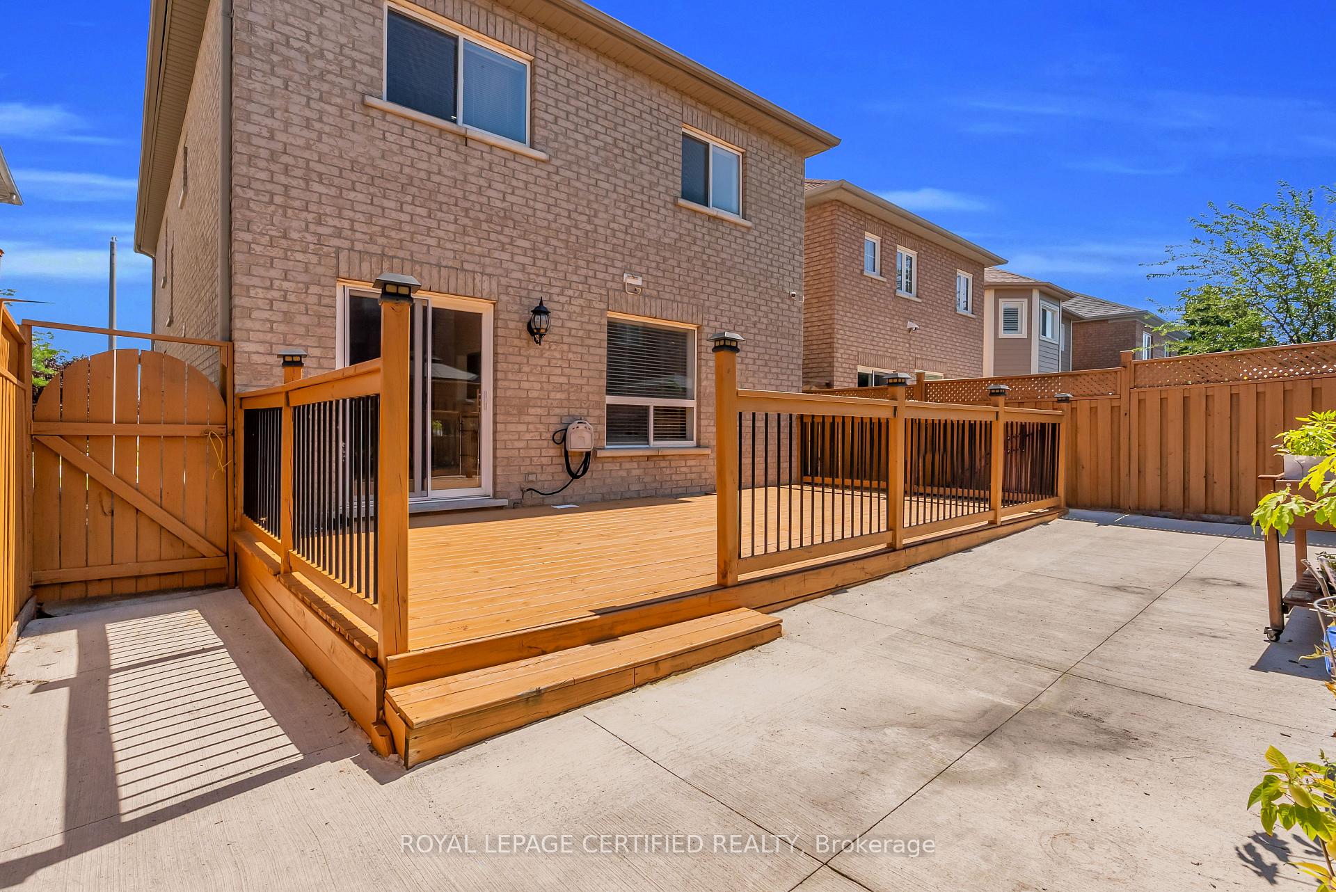 Photo 50 of 13 Heartleaf Crescent, Brampton, Fletcher's Meadow — HOMEH
