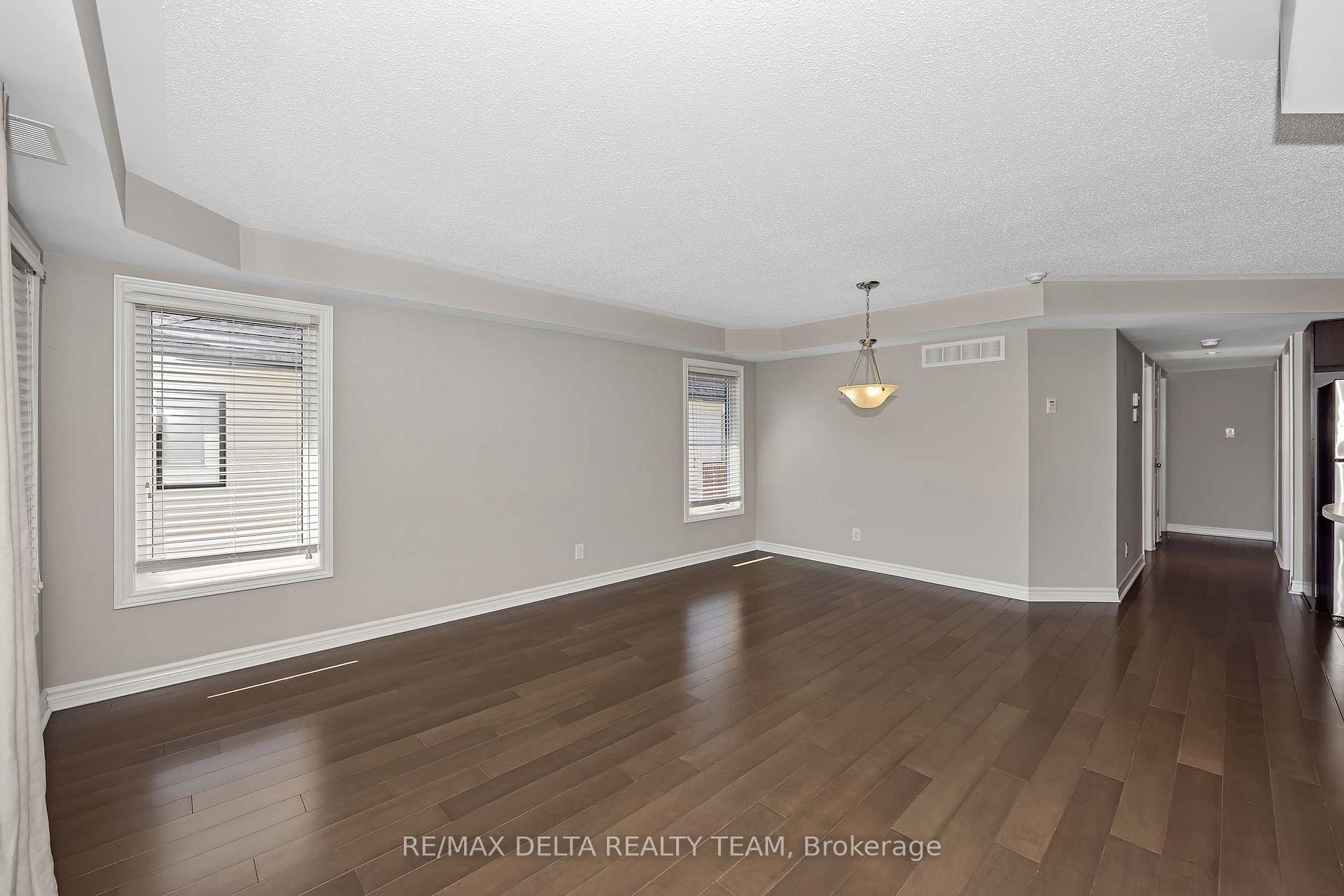 Photo 15 of Unit 8, 115 Bluestone Private, Ottawa, Avalon West — HOMEH