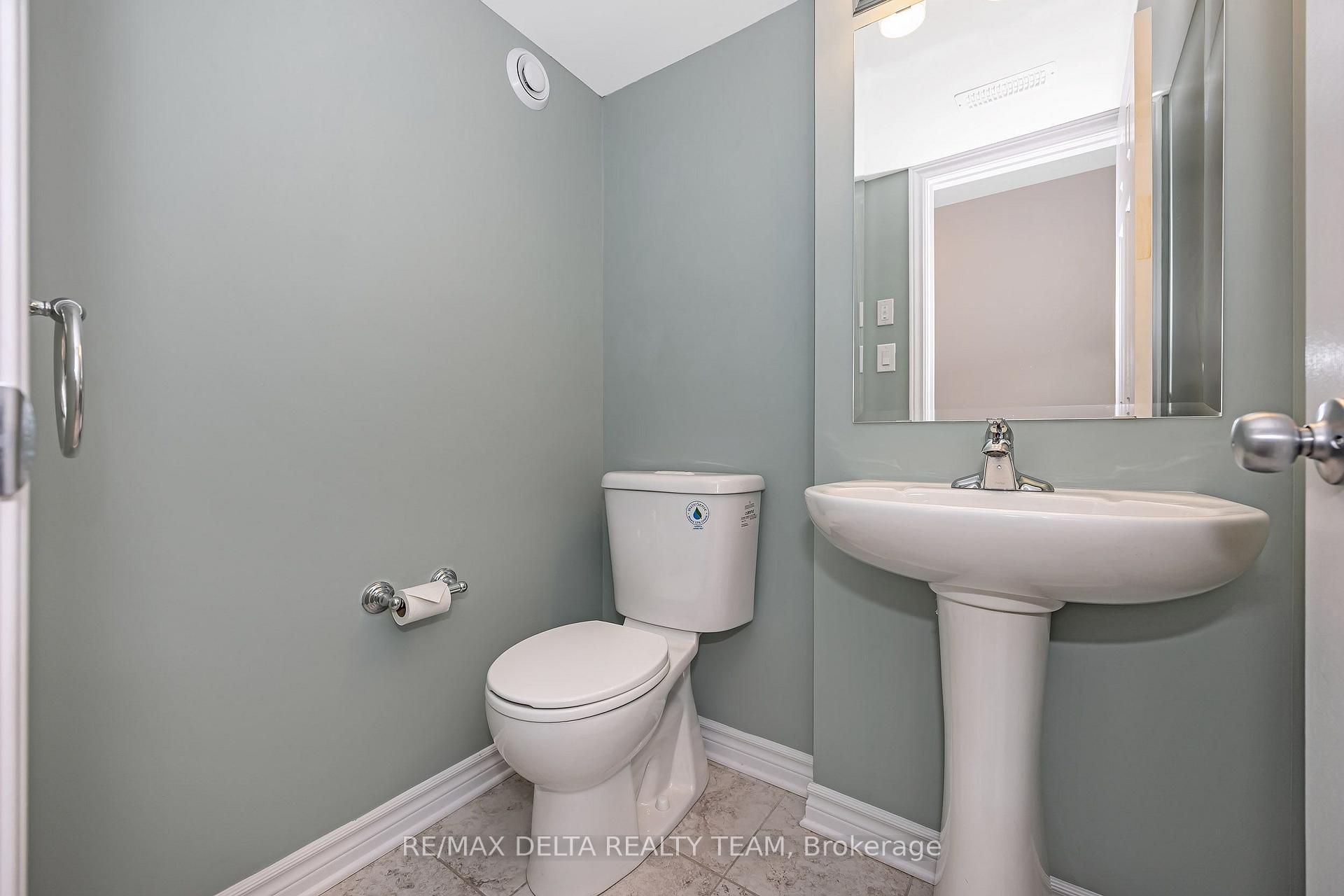 Photo 17 of Unit 8, 115 Bluestone Private, Ottawa, Avalon West — HOMEH