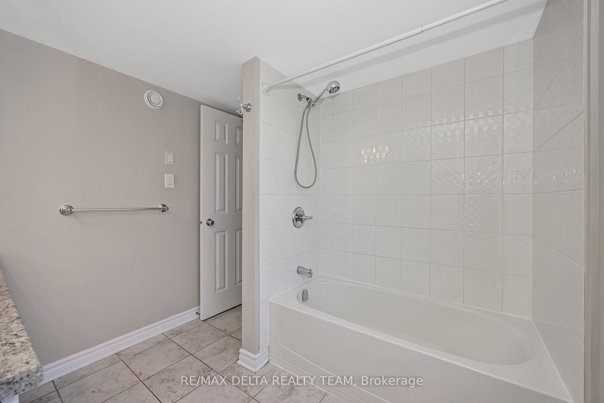 Photo 25 of Unit 8, 115 Bluestone Private, Ottawa, Avalon West — HOMEH