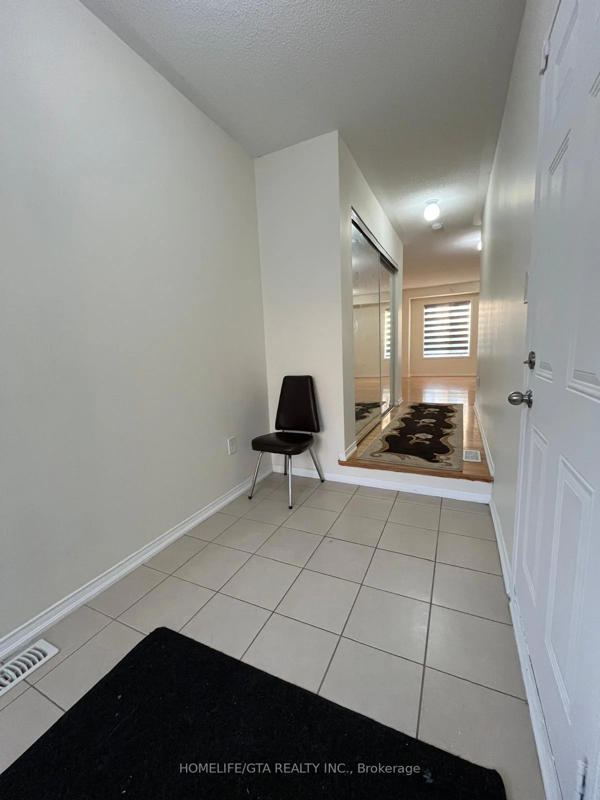 Photo 3 of 403 Rossland Road E, Ajax, Central East — HOMEH