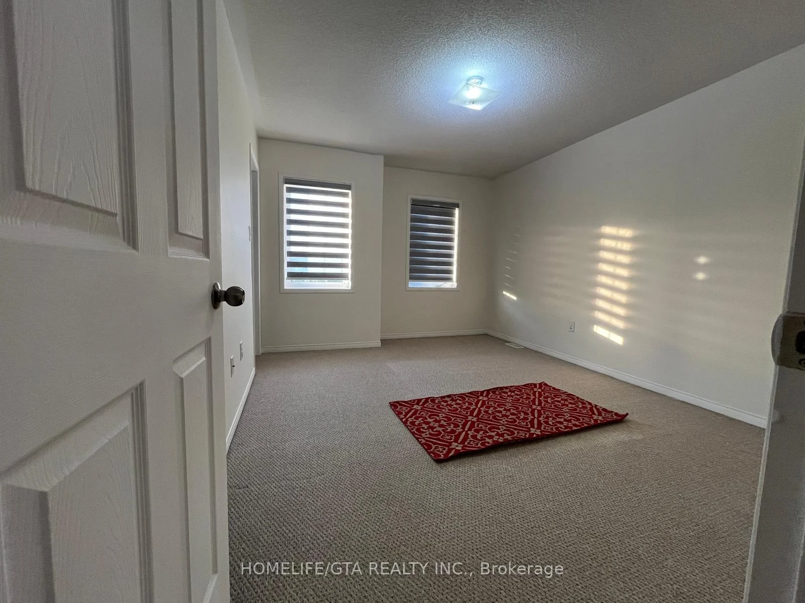 Photo 23 of 403 Rossland Road E, Ajax, Central East — HOMEH
