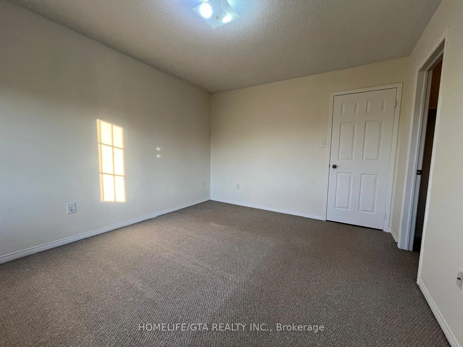 Photo 27 of 403 Rossland Road E, Ajax, Central East — HOMEH
